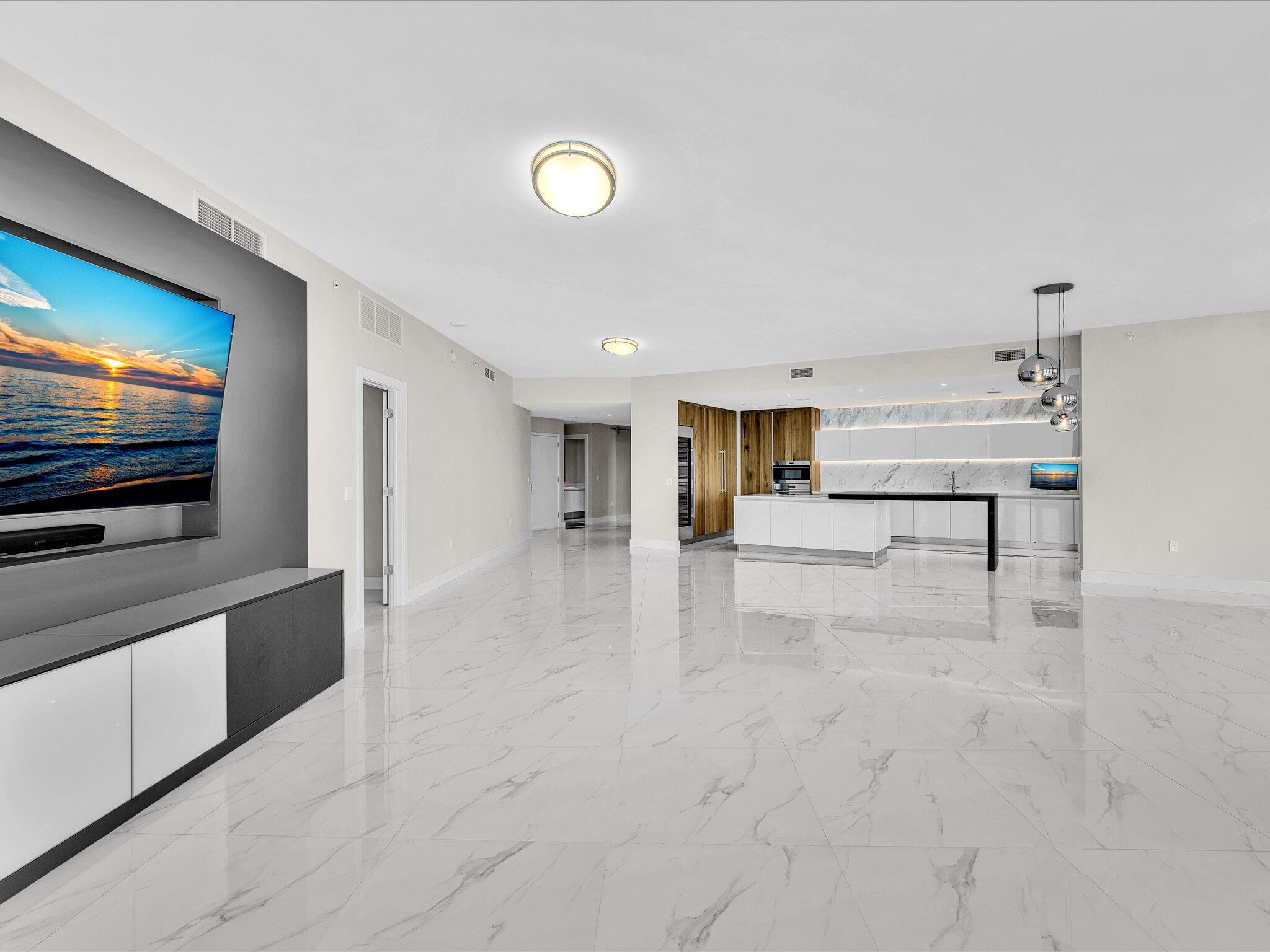 701 N Fort Lauderdale Beach #802, Fort Lauderdale FL 33304