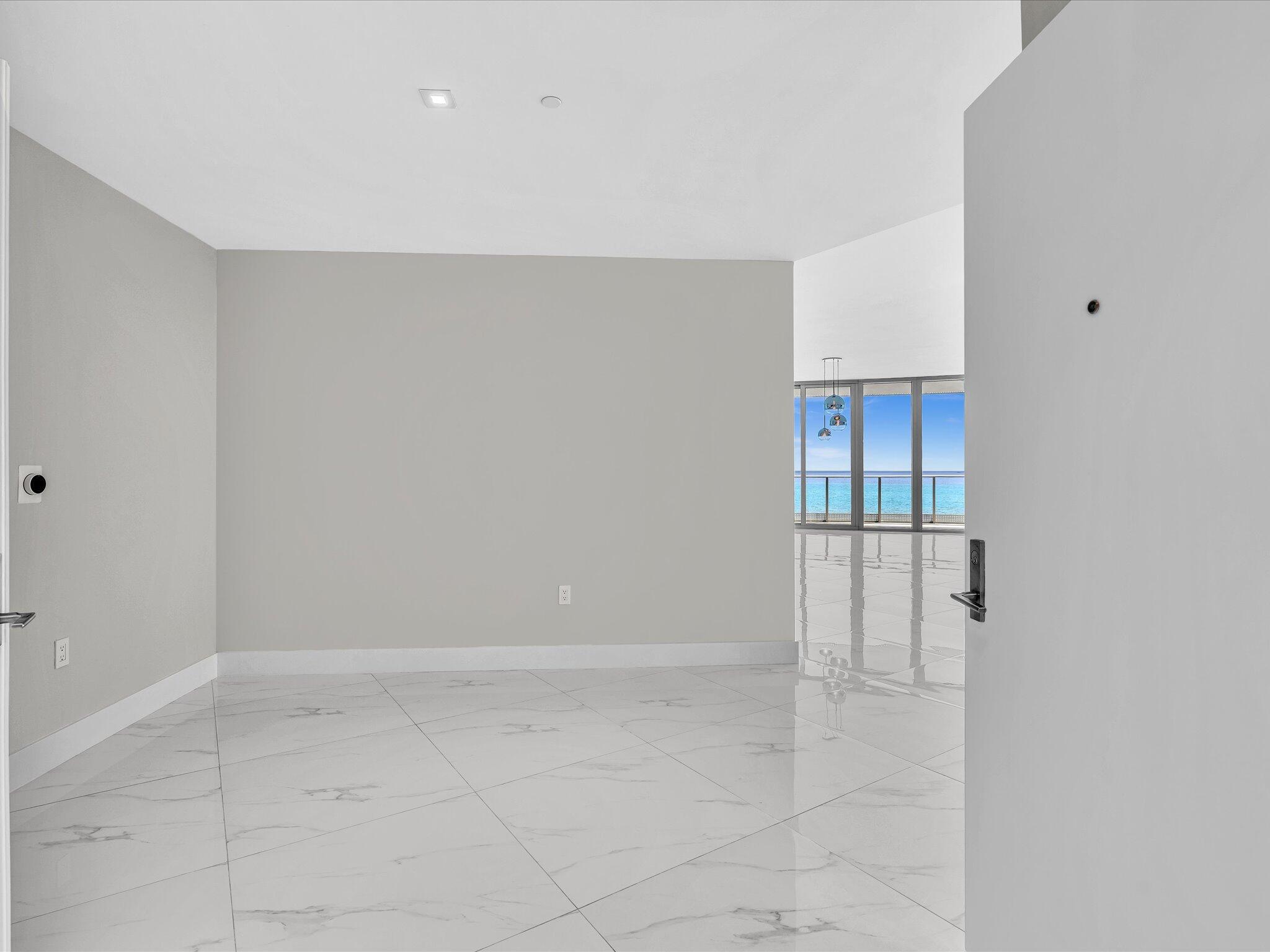 701 N Fort Lauderdale Beach #802, Fort Lauderdale FL 33304