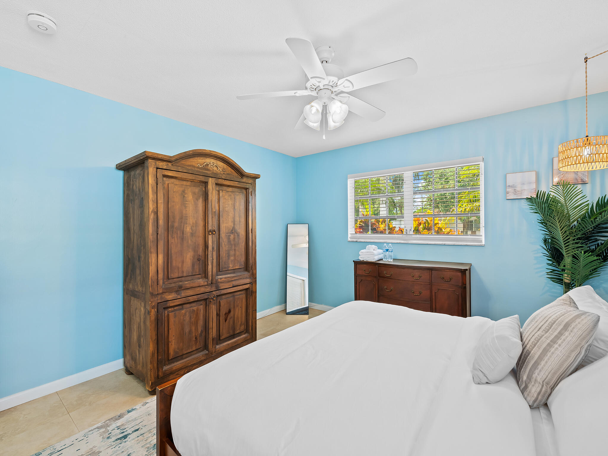 3240 Spanish River, Lauderdale By The Sea FL 33062