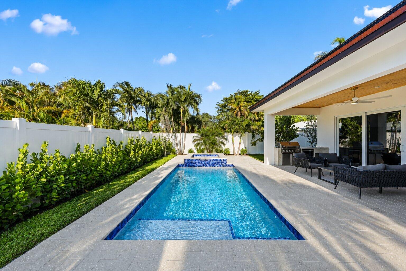 309 Claremont, West Palm Beach FL 33404