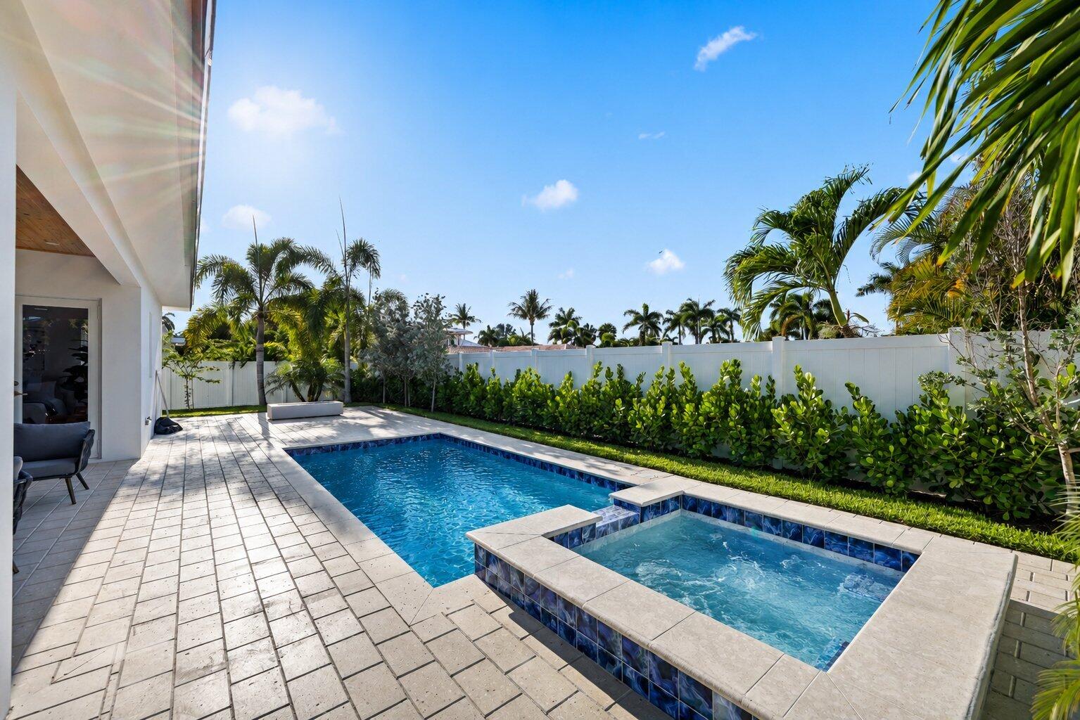 309 Claremont, West Palm Beach FL 33404