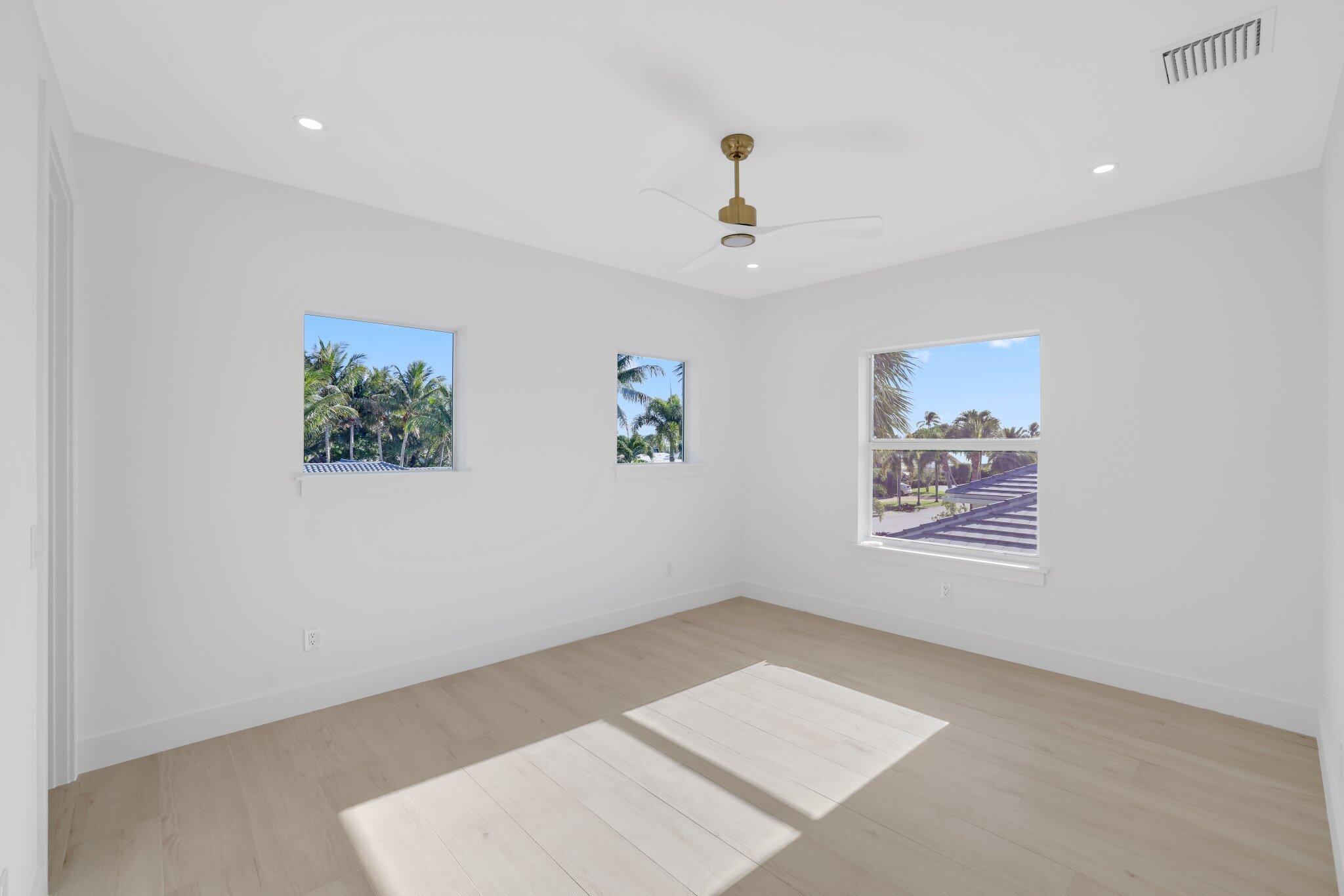 309 Claremont, West Palm Beach FL 33404