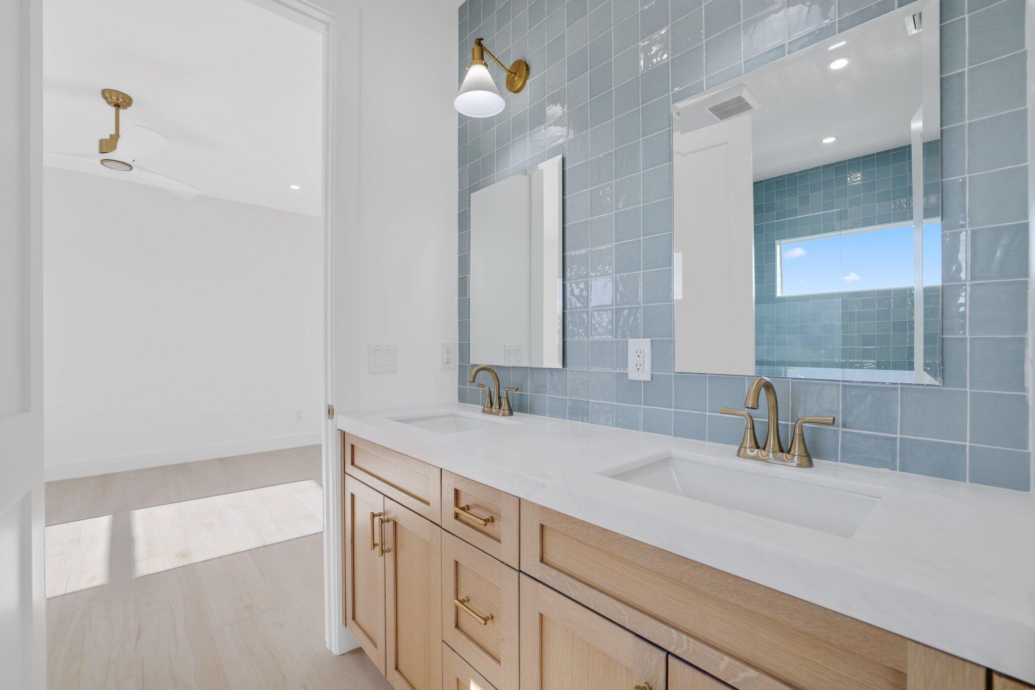 309 Claremont, West Palm Beach FL 33404