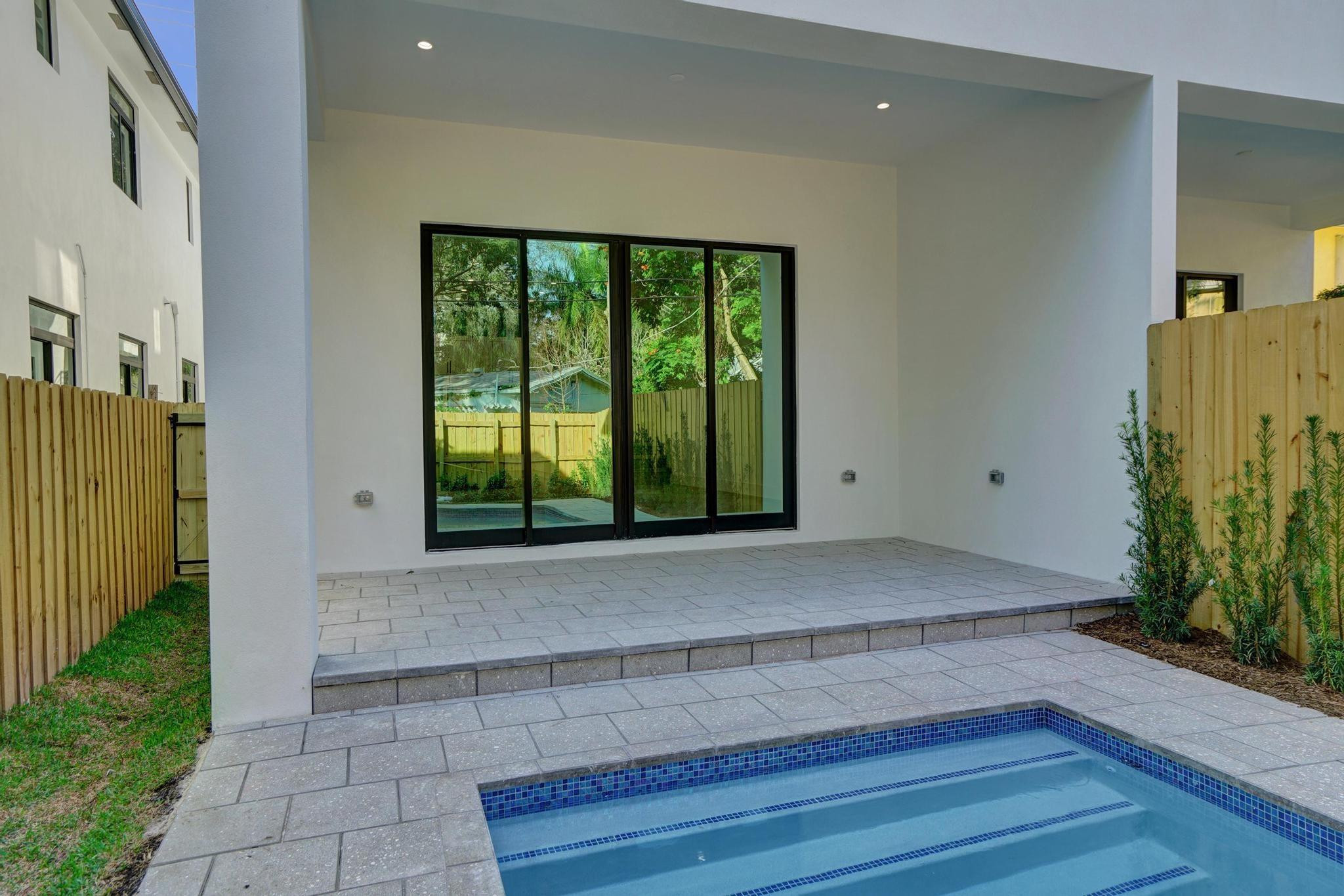 604 SW 7th, Fort Lauderdale FL 33315