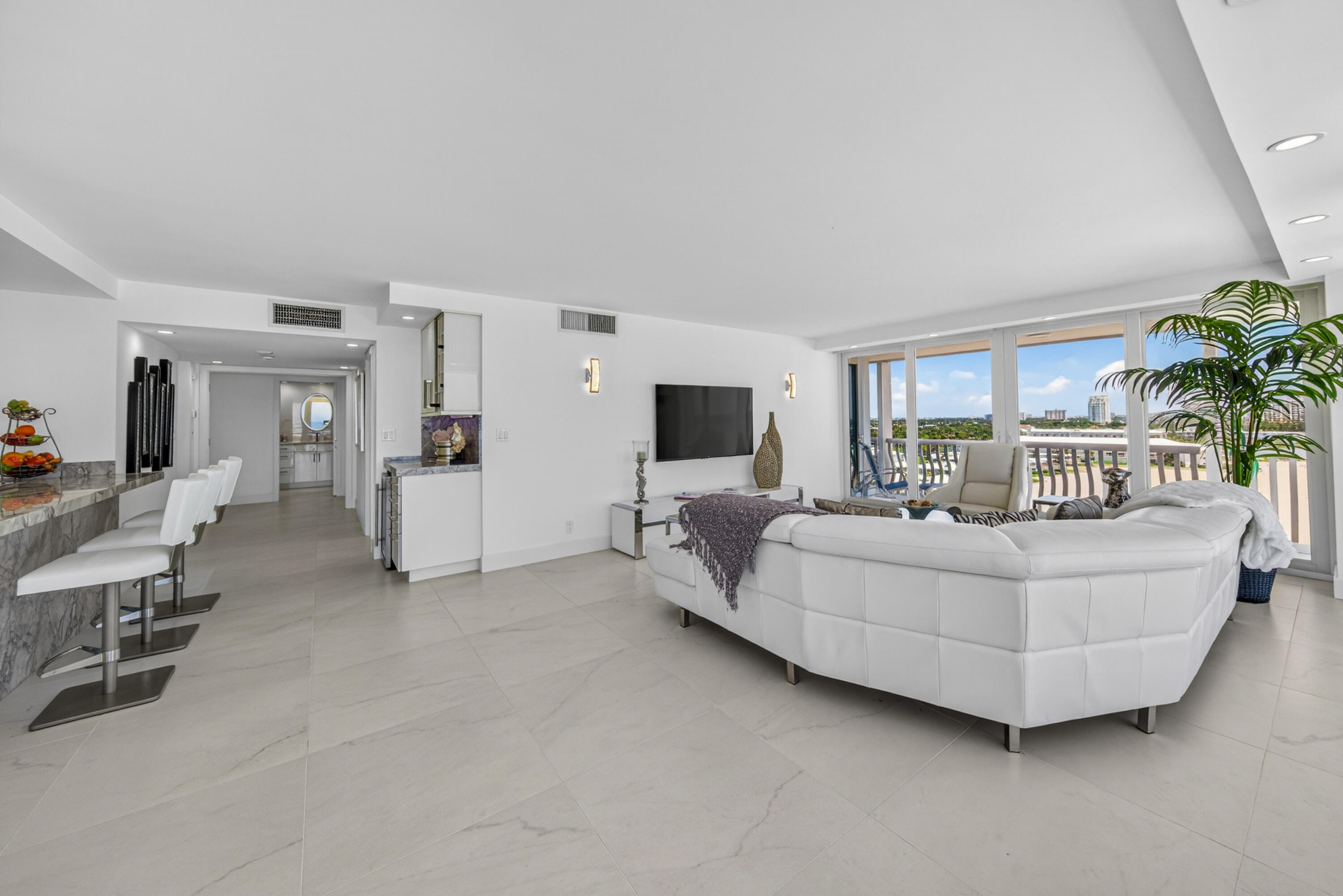 2200 S Ocean #909, Fort Lauderdale FL 33316