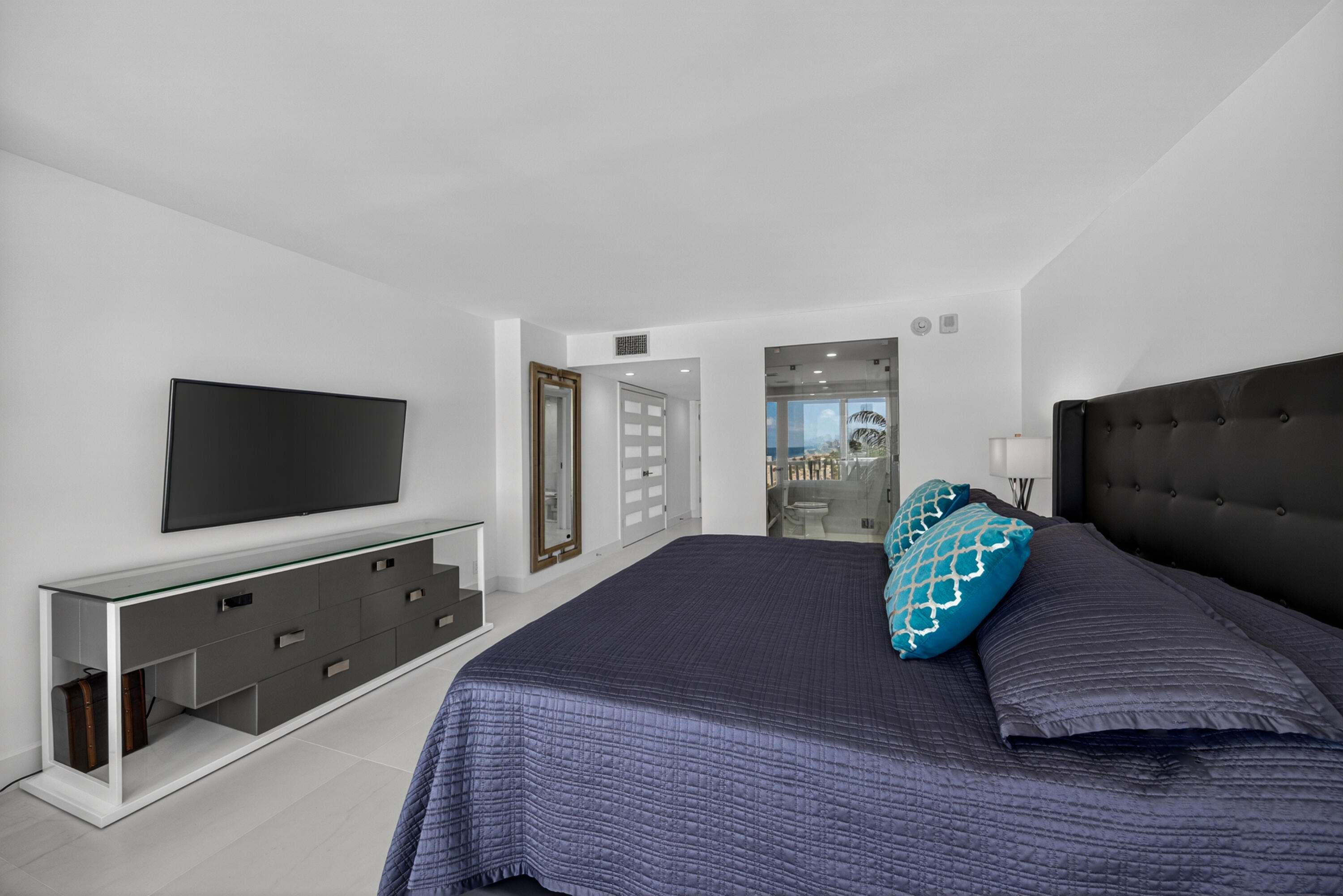 2200 S Ocean #909, Fort Lauderdale FL 33316