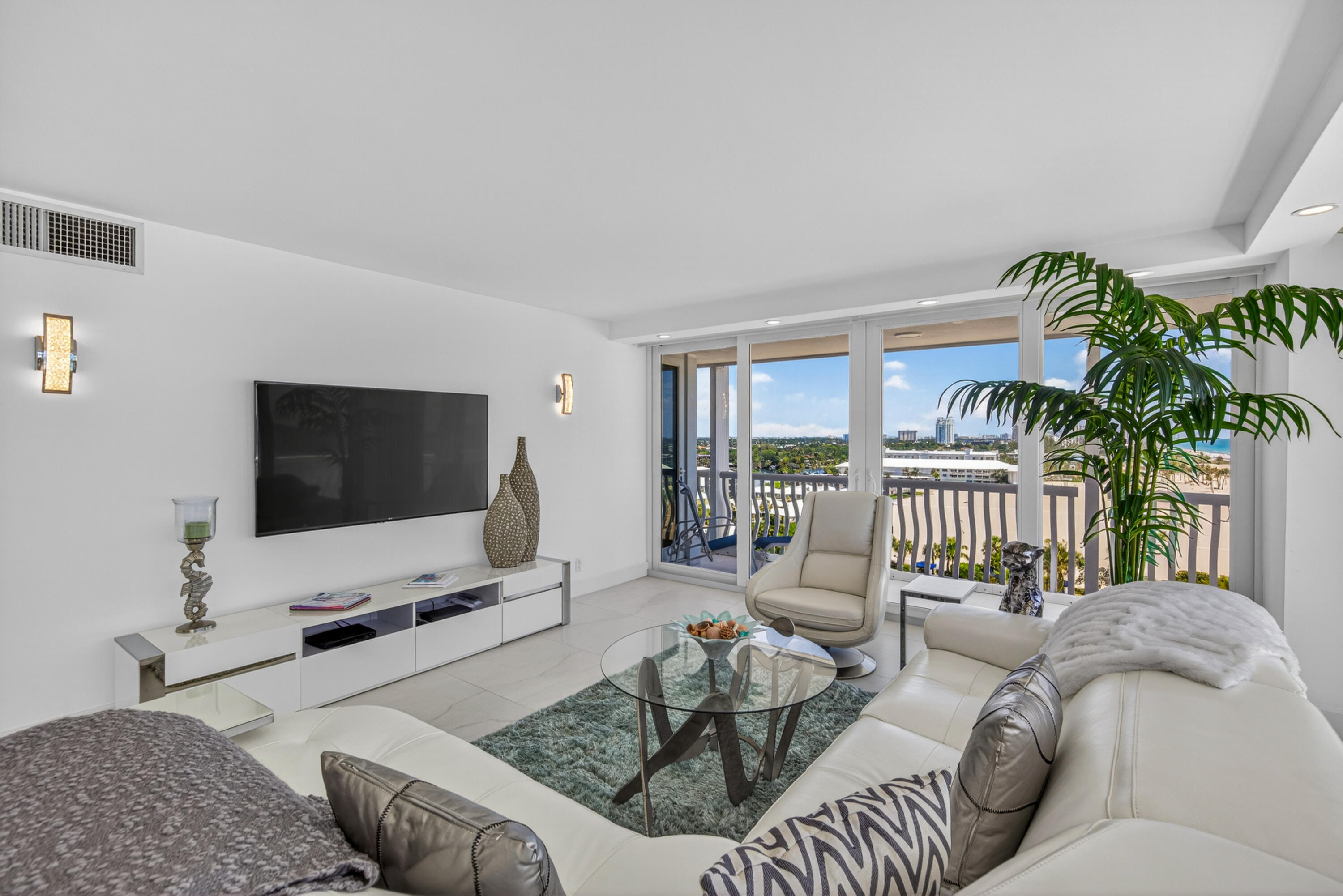 2200 S Ocean #909, Fort Lauderdale FL 33316