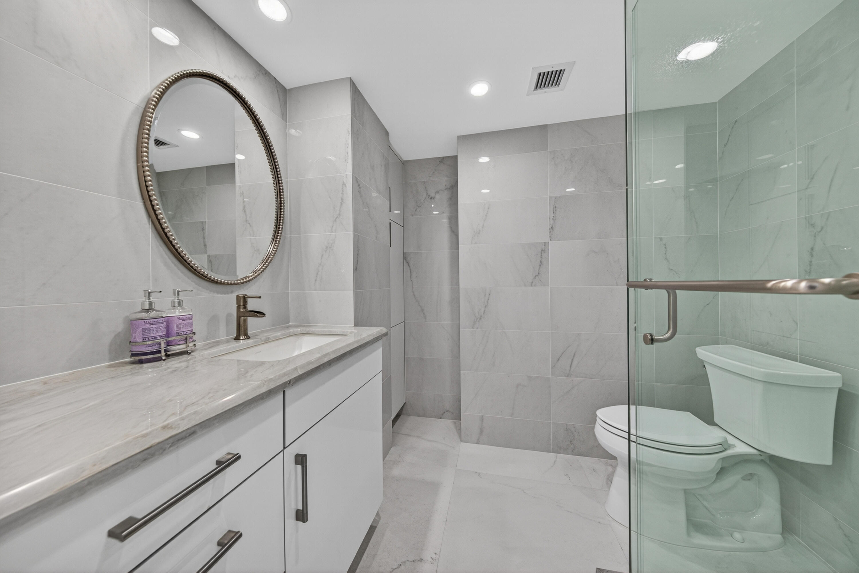 2200 S Ocean #909, Fort Lauderdale FL 33316