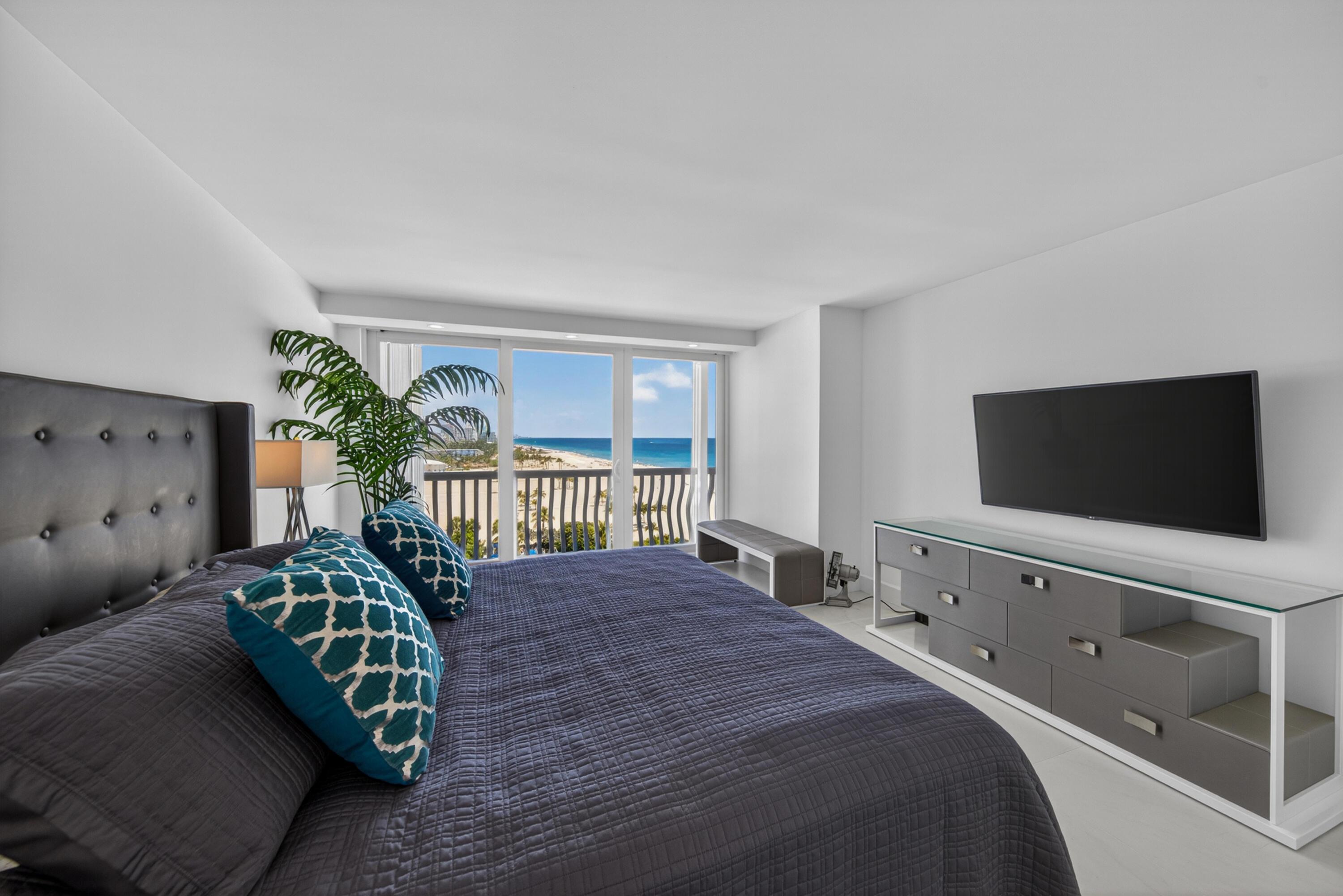 2200 S Ocean #909, Fort Lauderdale FL 33316