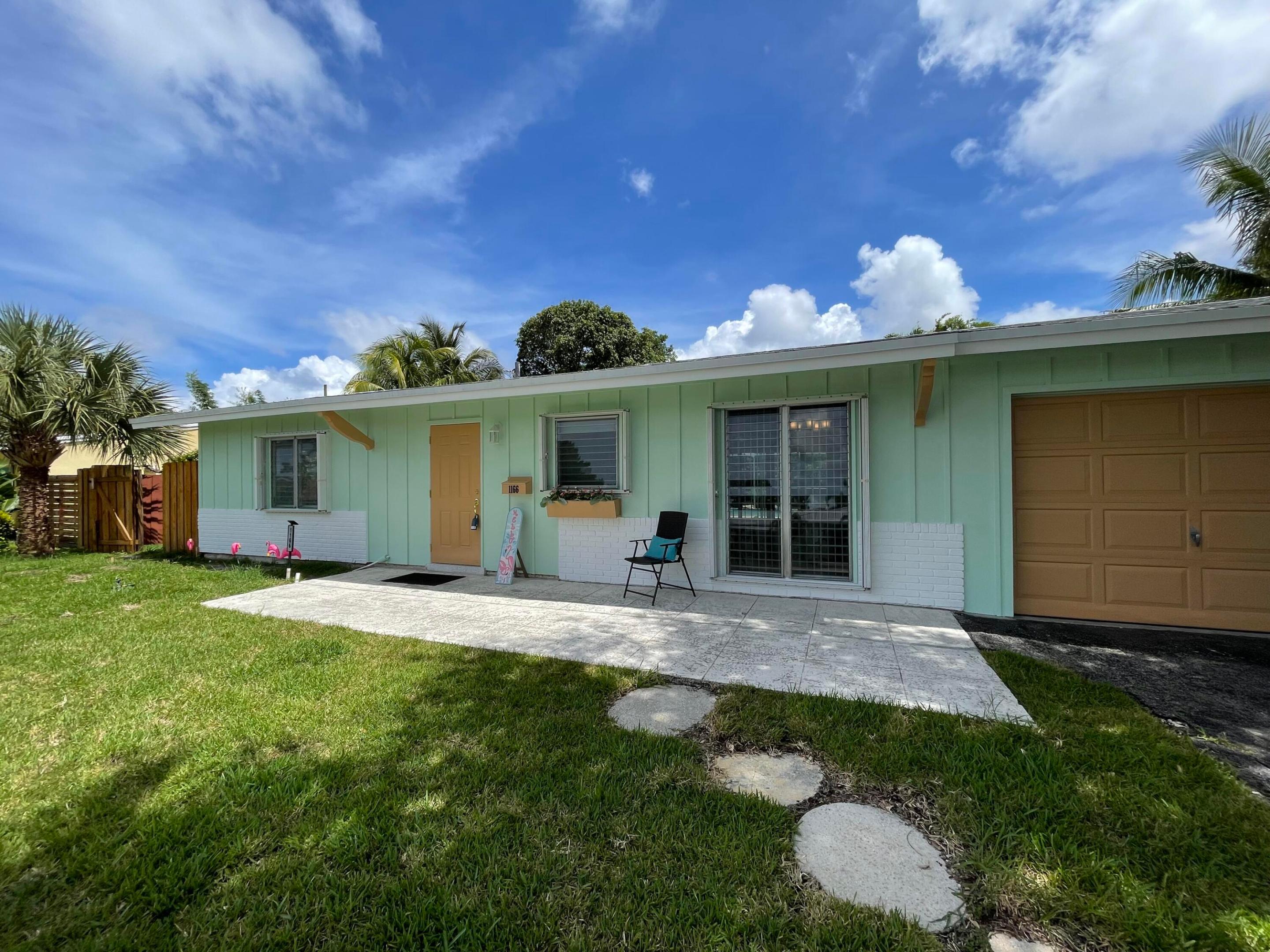 1166 SW 4th, Boca Raton FL 33486
