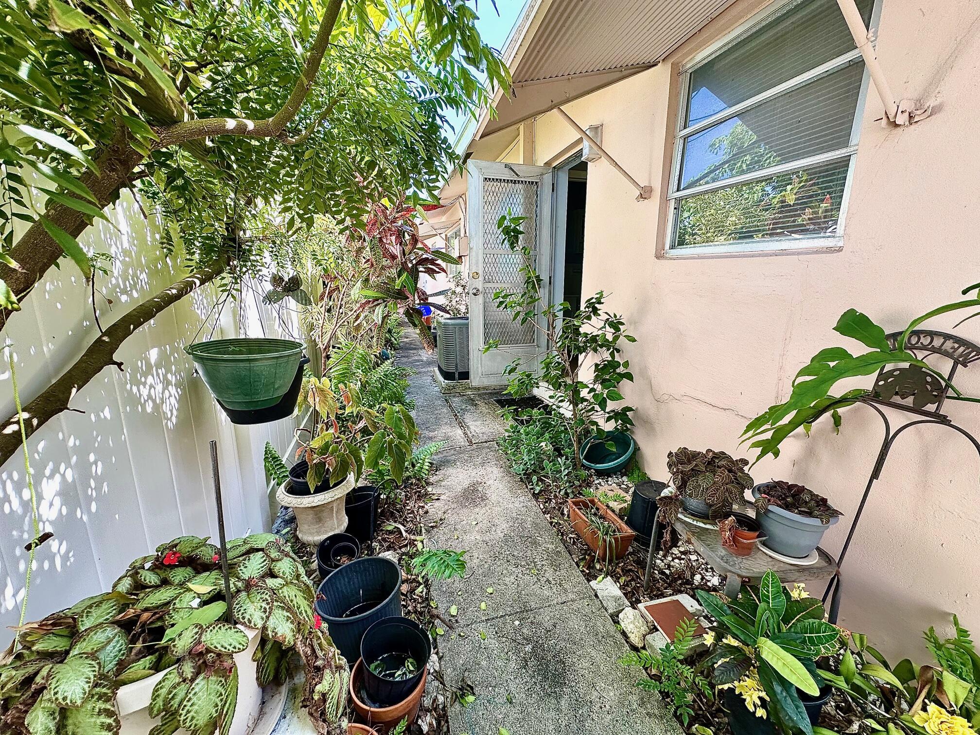 1261 SE 4th #2, Deerfield Beach FL 33441