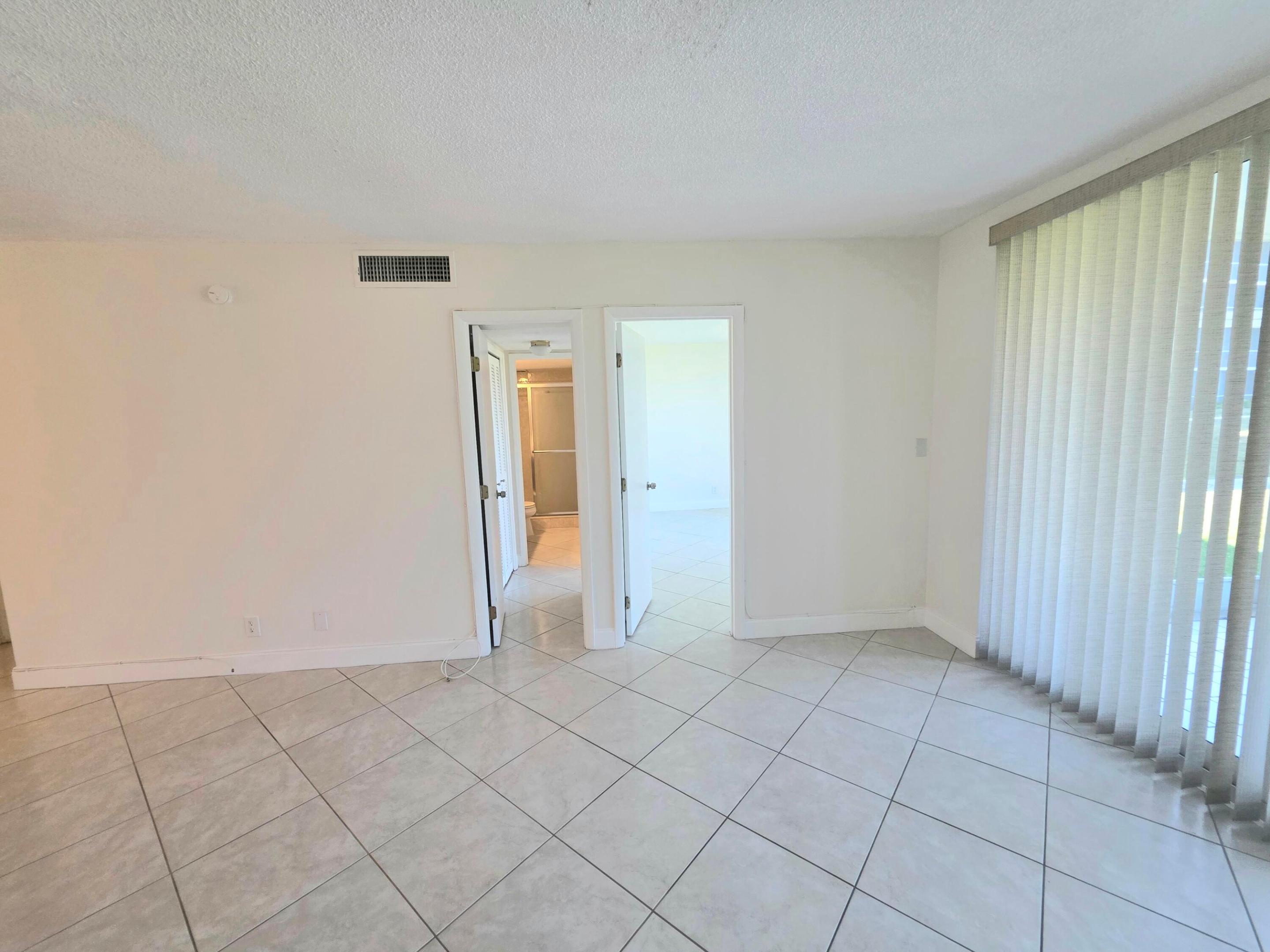 3100 NE 48th #113, Lighthouse Point FL 33064