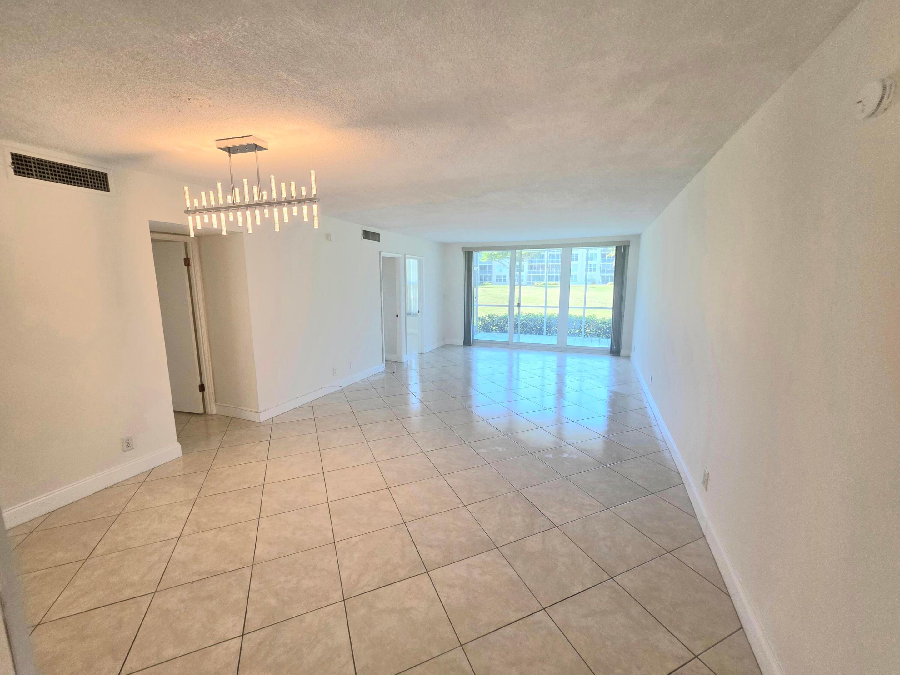 3100 NE 48th #113, Lighthouse Point FL 33064