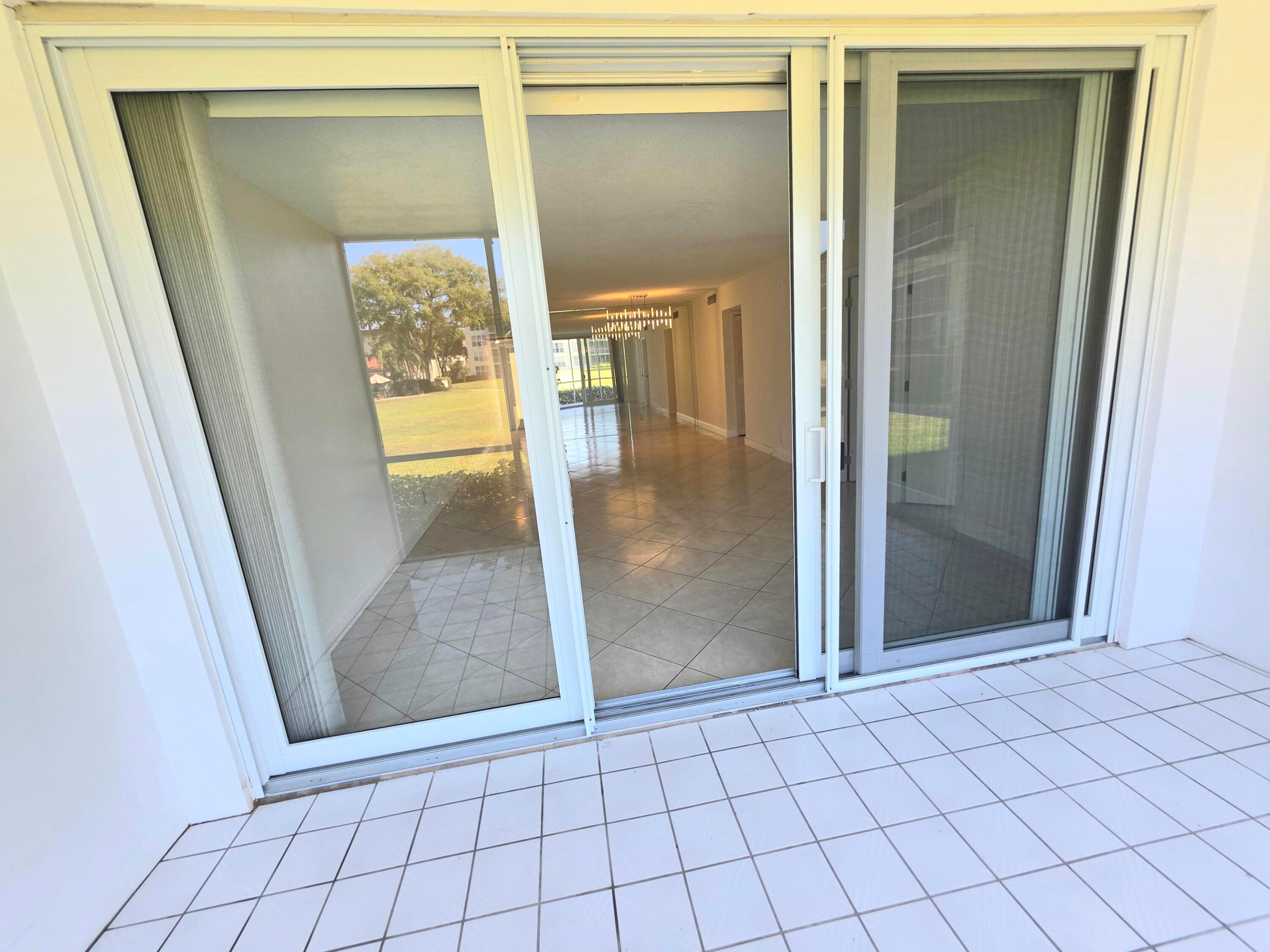 3100 NE 48th #113, Lighthouse Point FL 33064