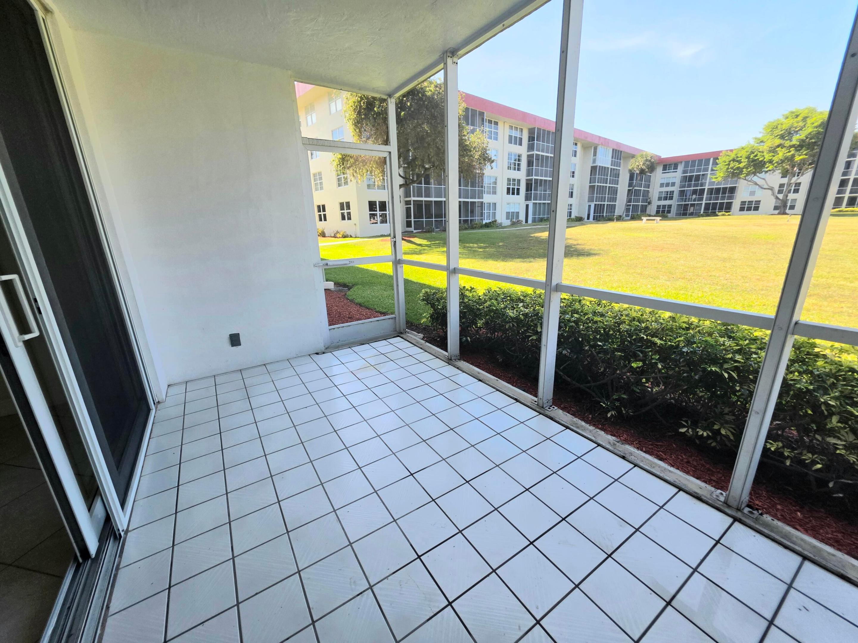 3100 NE 48th #113, Lighthouse Point FL 33064