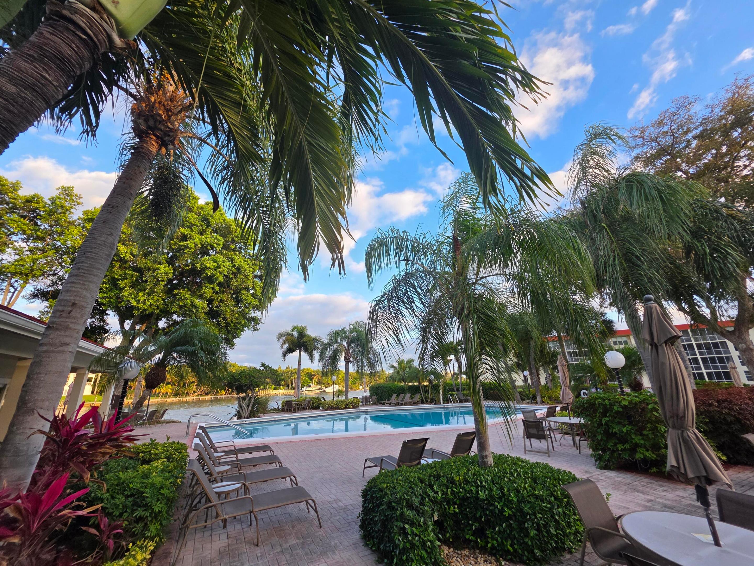 3100 NE 48th #113, Lighthouse Point FL 33064