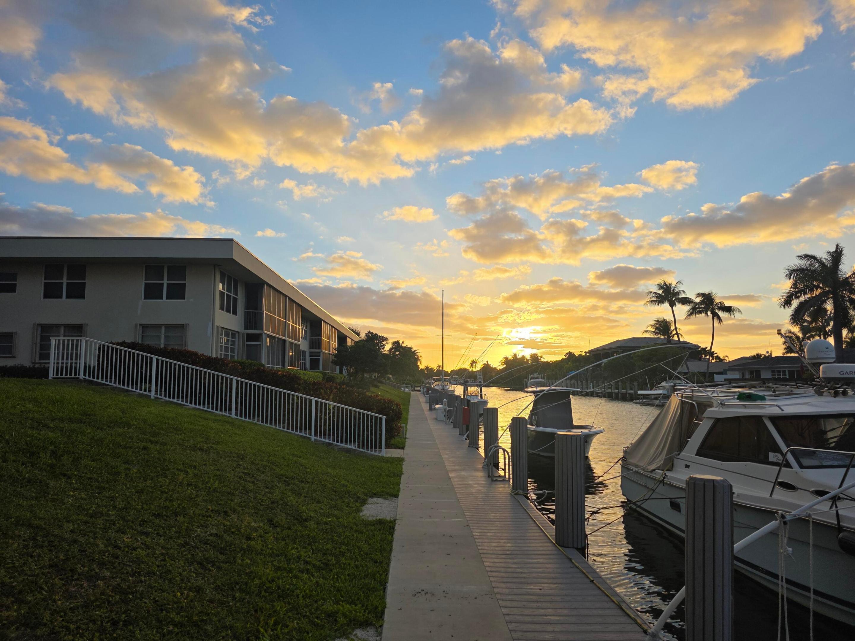 3100 NE 48th #113, Lighthouse Point FL 33064