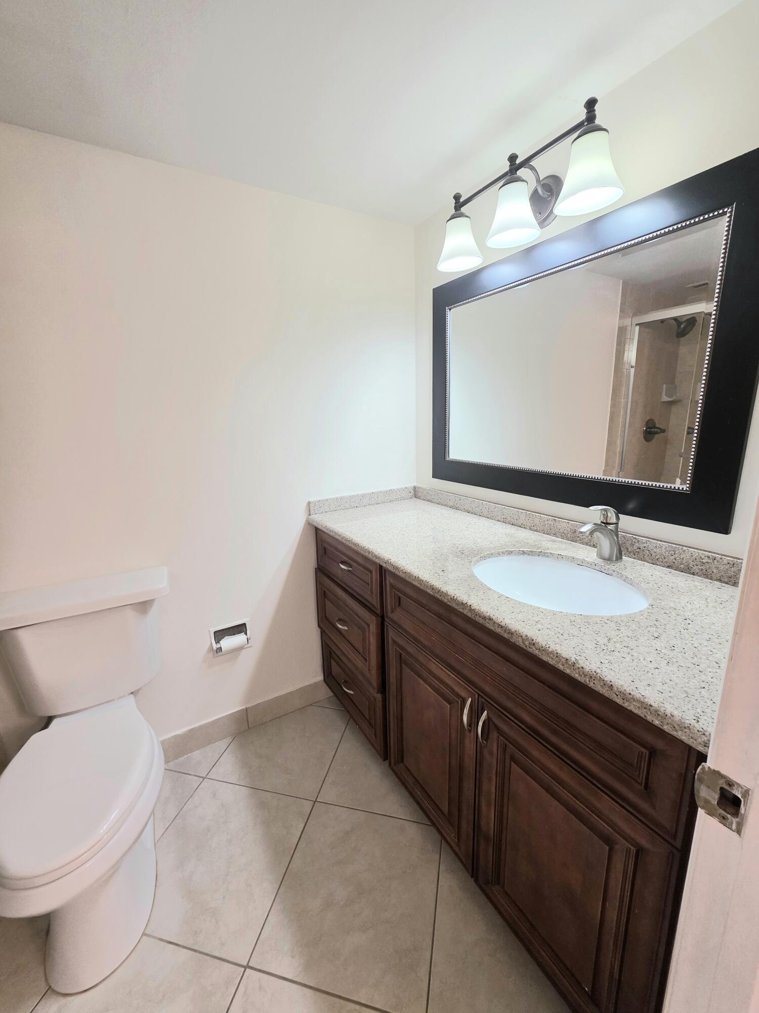 3100 NE 48th #113, Lighthouse Point FL 33064