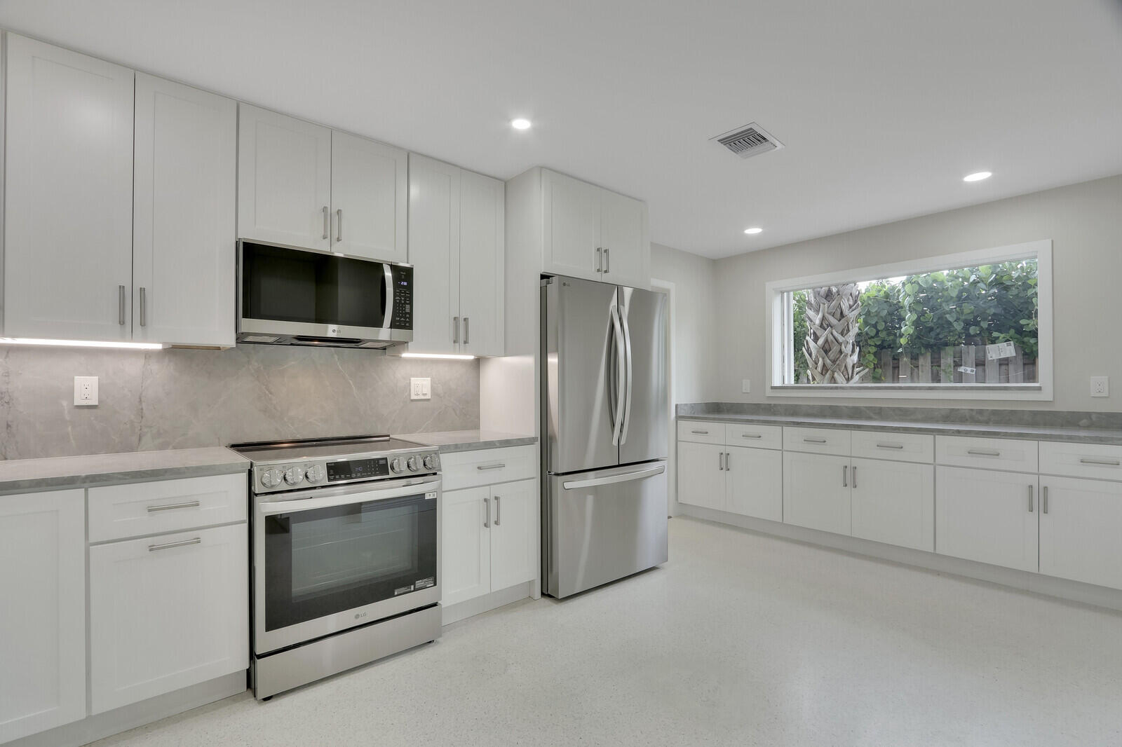 732 Pelican, North Palm Beach FL 33408
