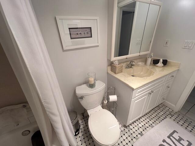 324 SE 10th #207, Dania Beach FL 33004