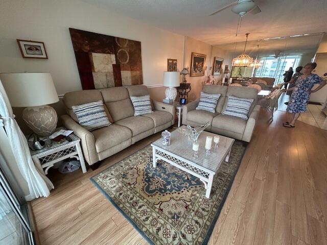 324 SE 10th #207, Dania Beach FL 33004