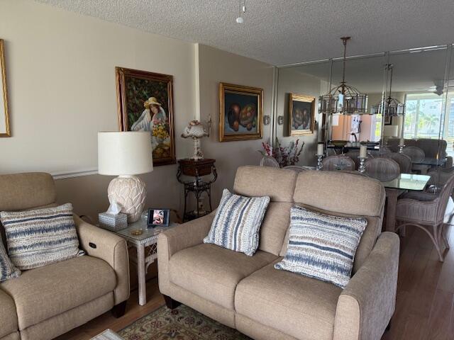 324 SE 10th #207, Dania Beach FL 33004