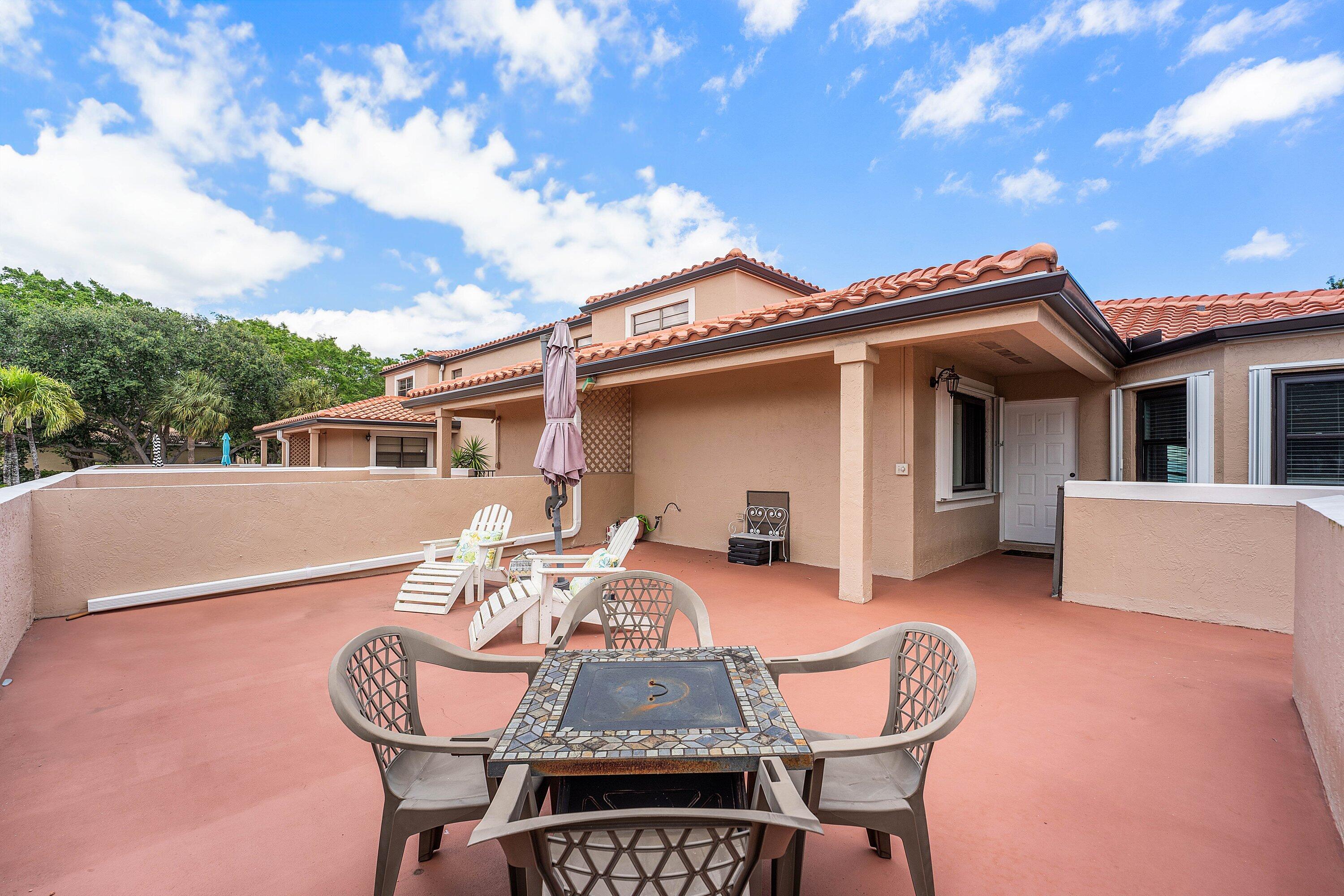 6614 Villa Sonrisa #123, Boca Raton FL 33433
