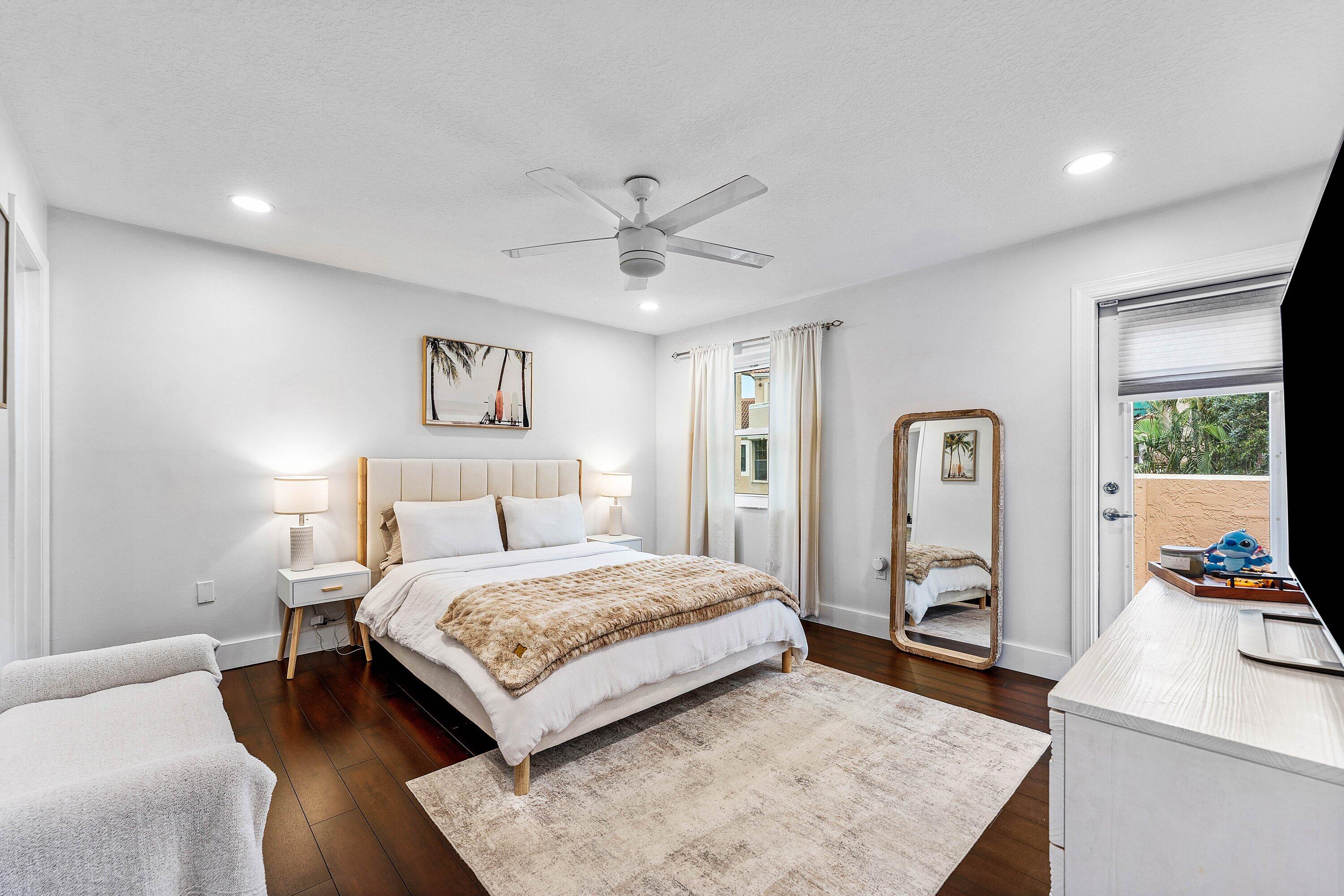 6614 Villa Sonrisa #123, Boca Raton FL 33433