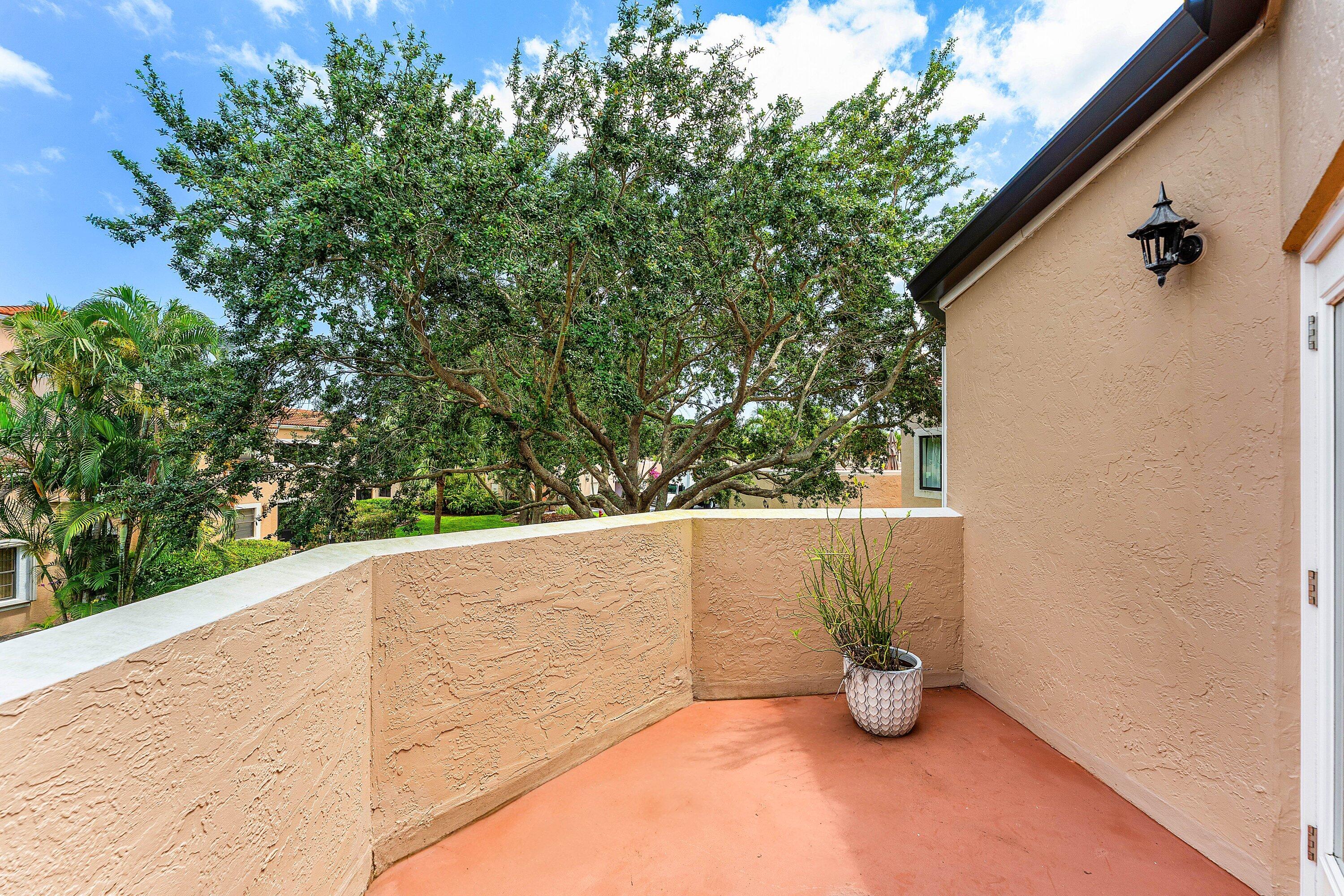 6614 Villa Sonrisa #123, Boca Raton FL 33433