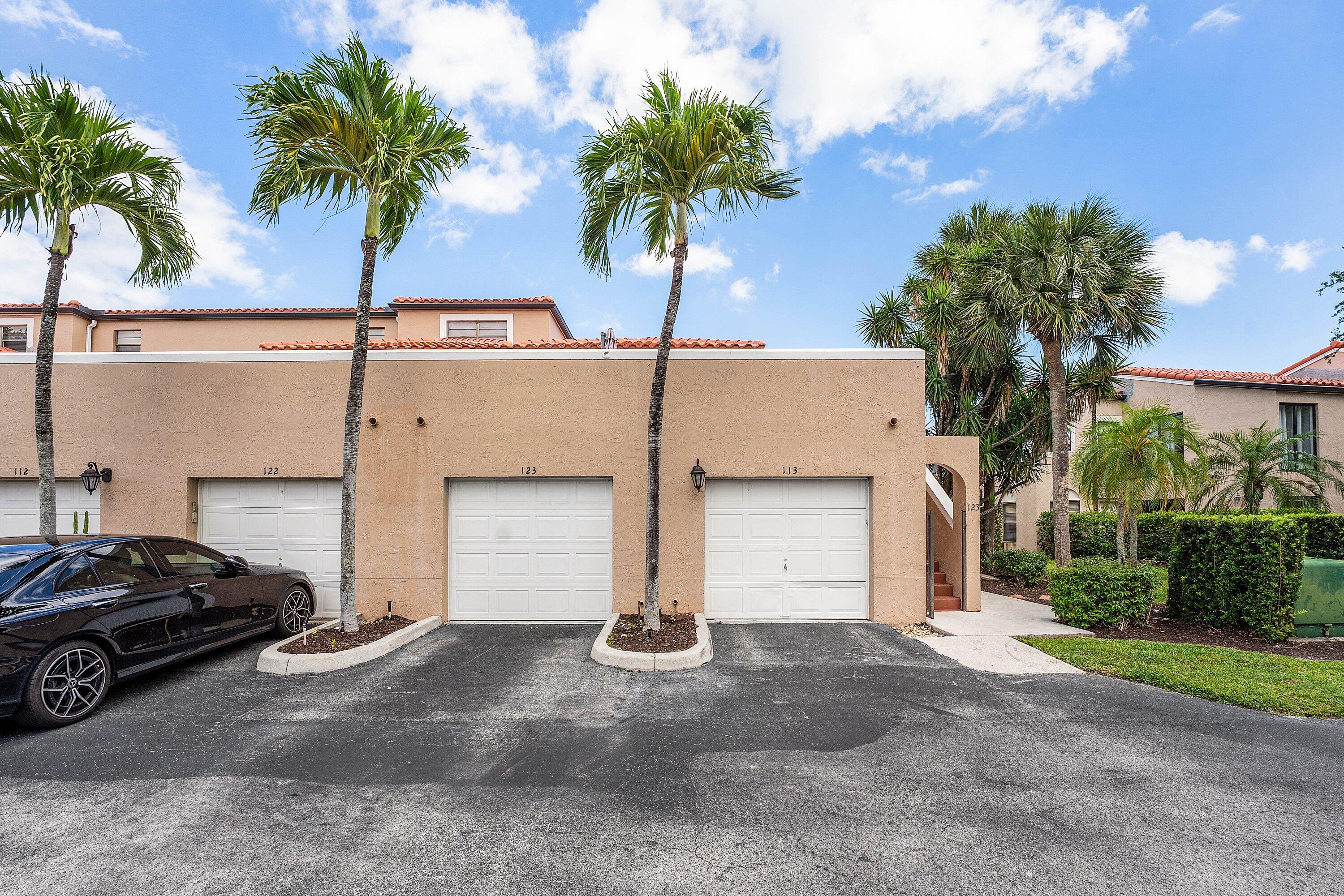 6614 Villa Sonrisa #123, Boca Raton FL 33433