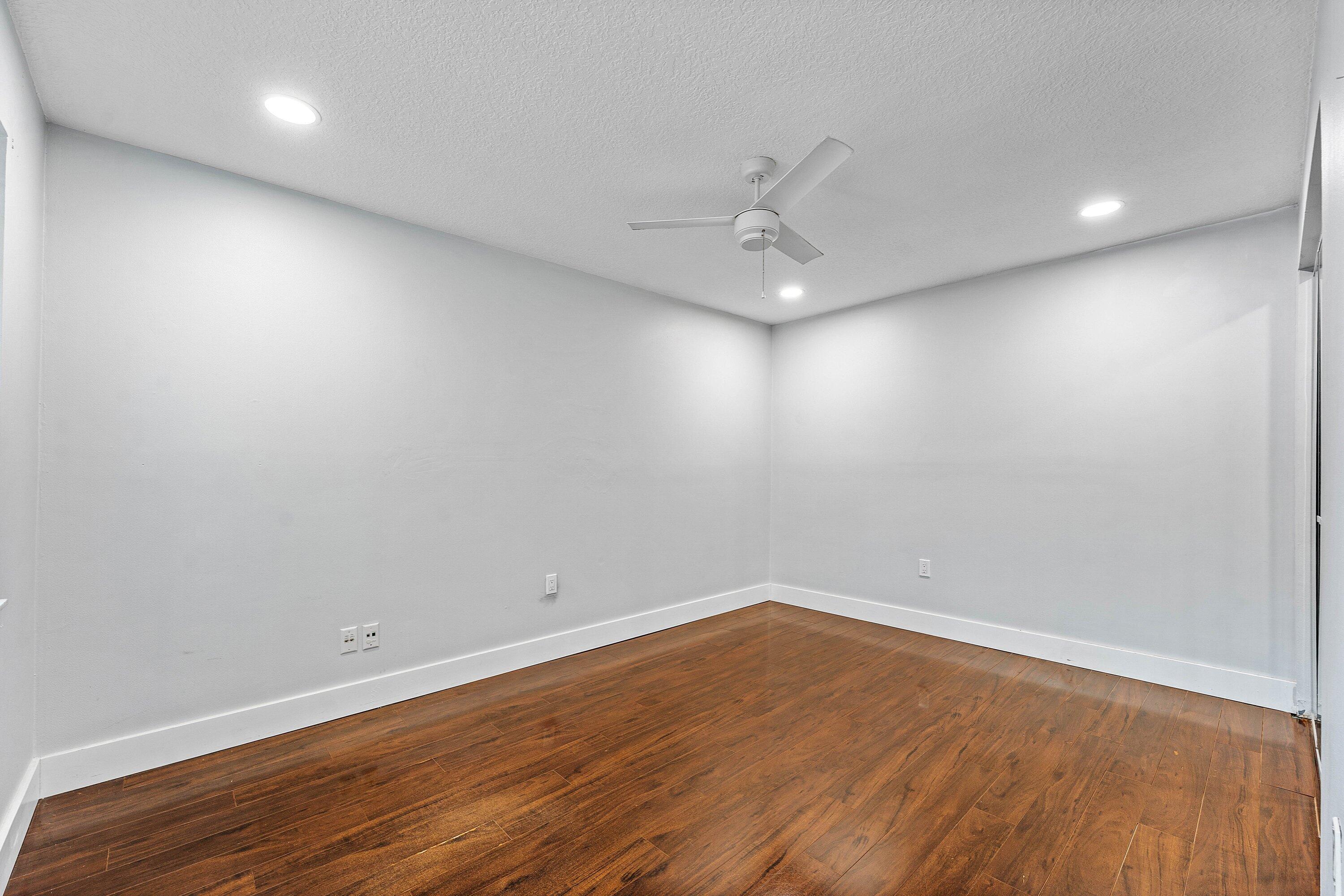 6614 Villa Sonrisa #123, Boca Raton FL 33433