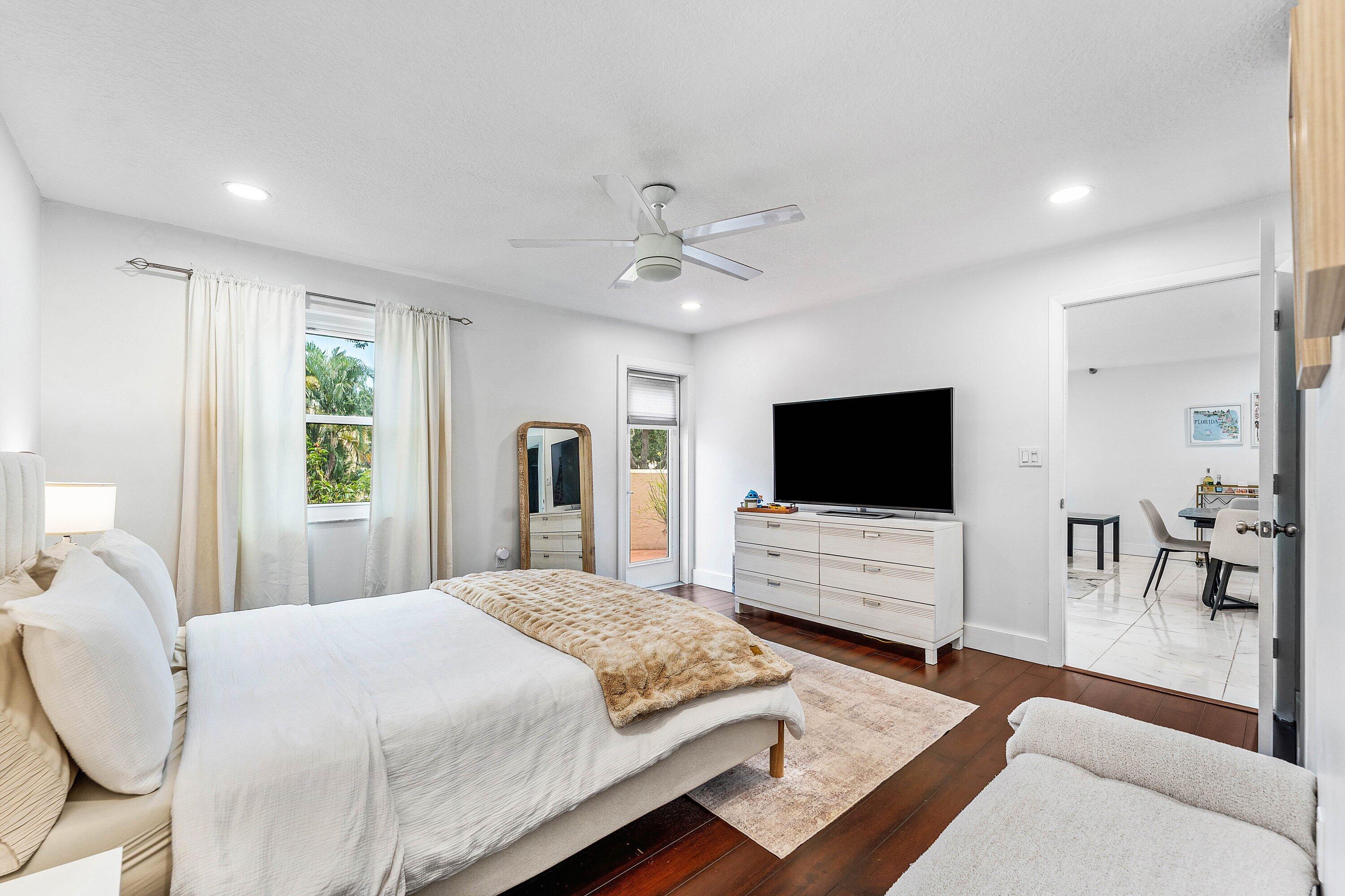 6614 Villa Sonrisa #123, Boca Raton FL 33433