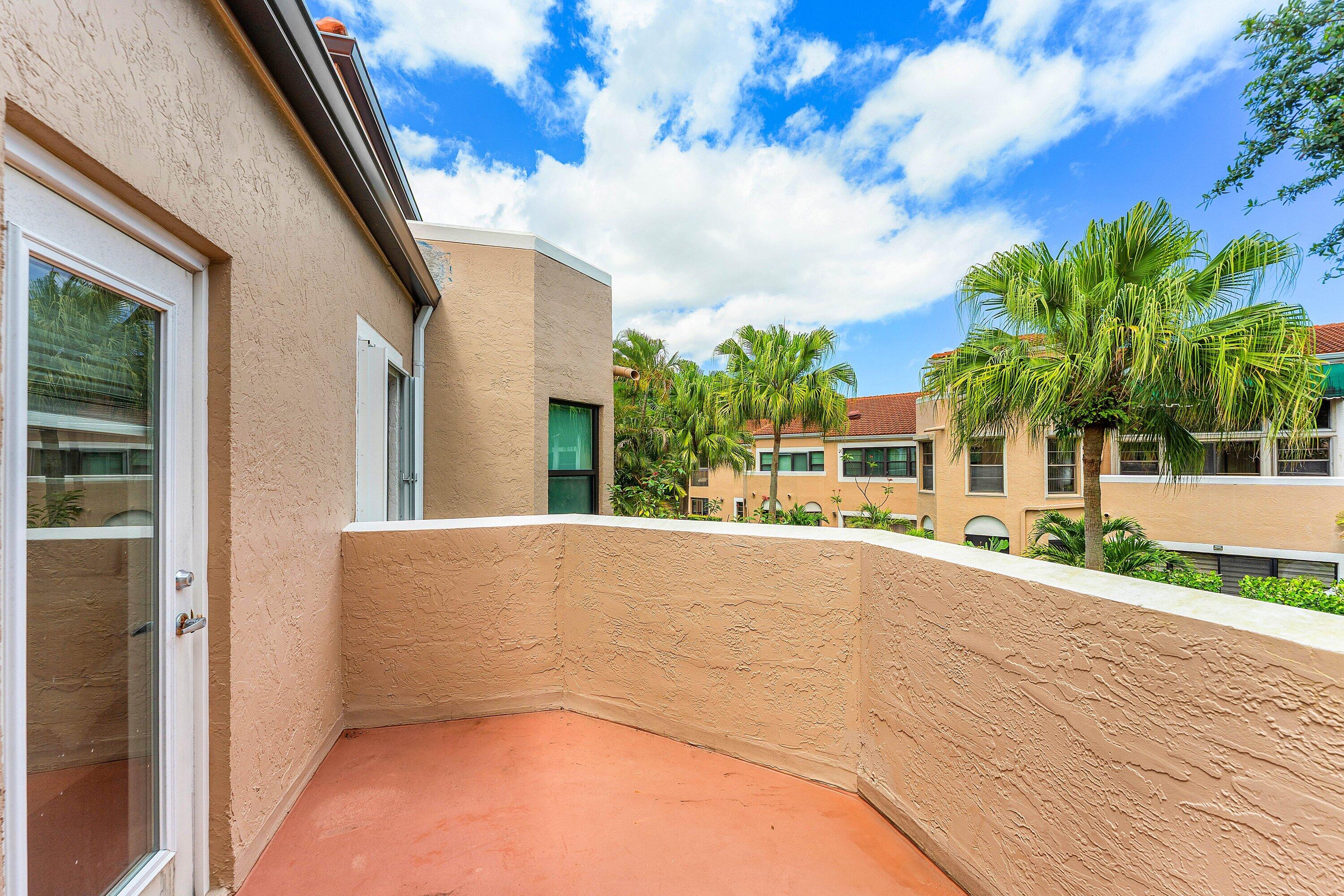 6614 Villa Sonrisa #123, Boca Raton FL 33433