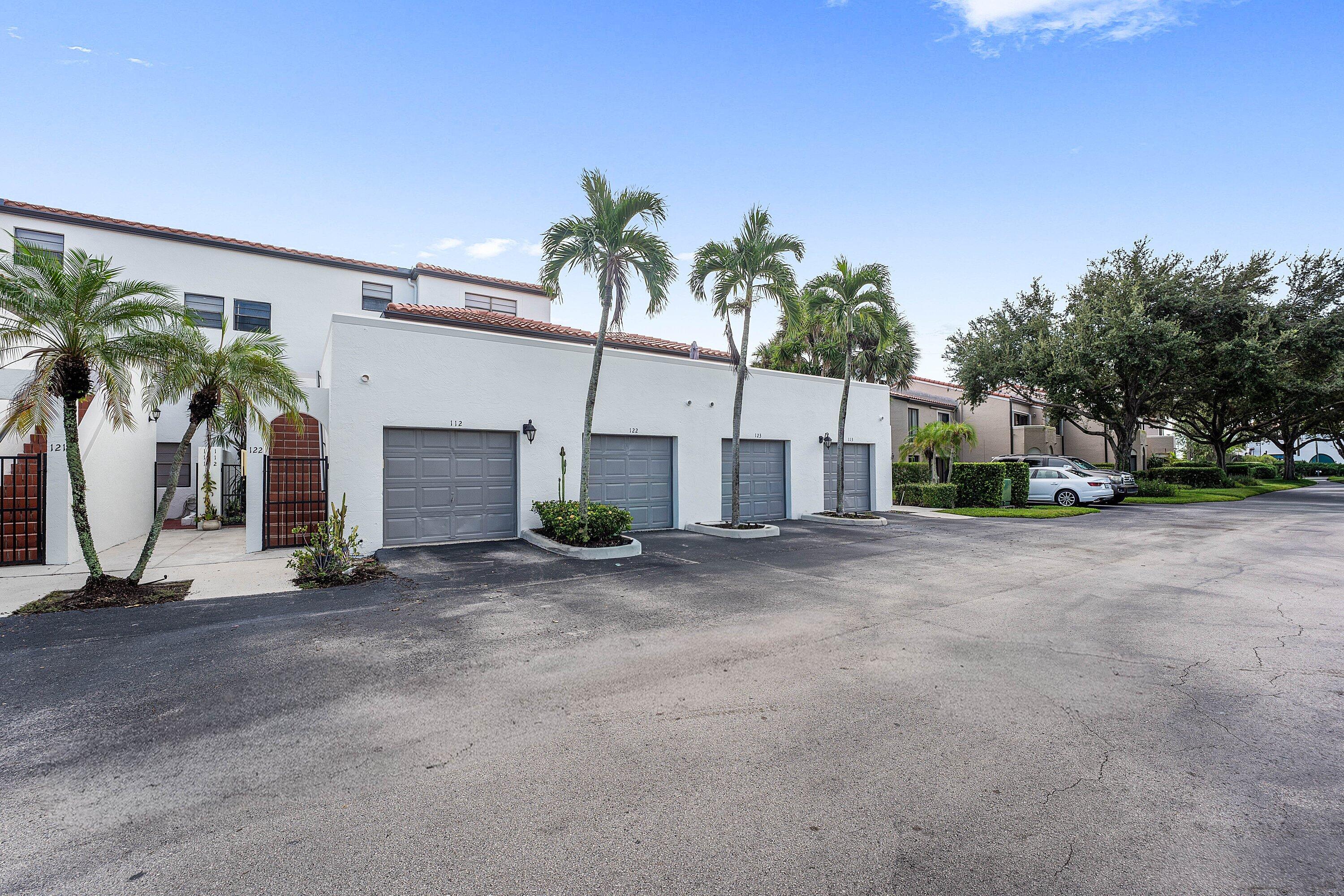 6614 Villa Sonrisa #123, Boca Raton FL 33433