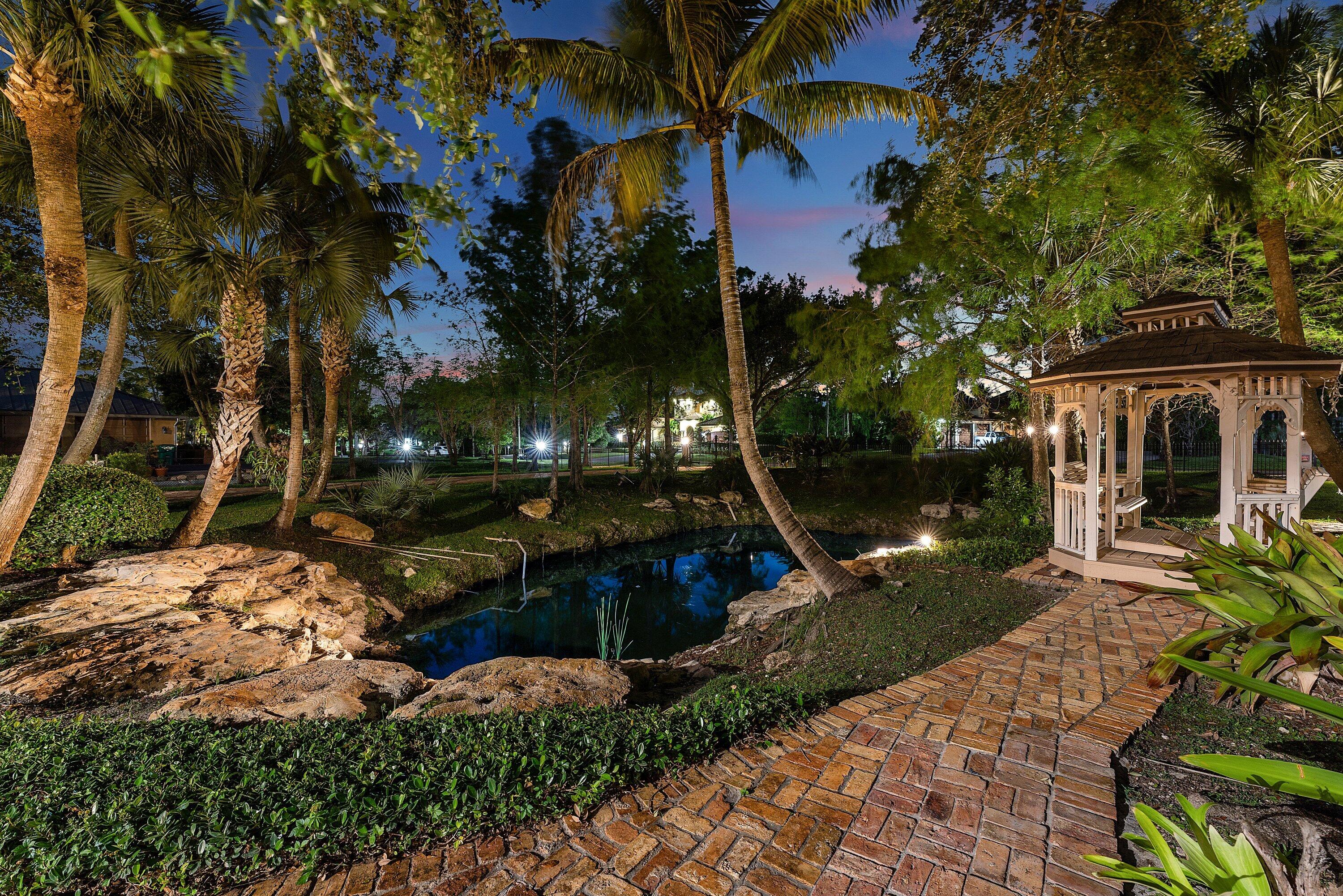 6002 NW 74th, Parkland FL 33067