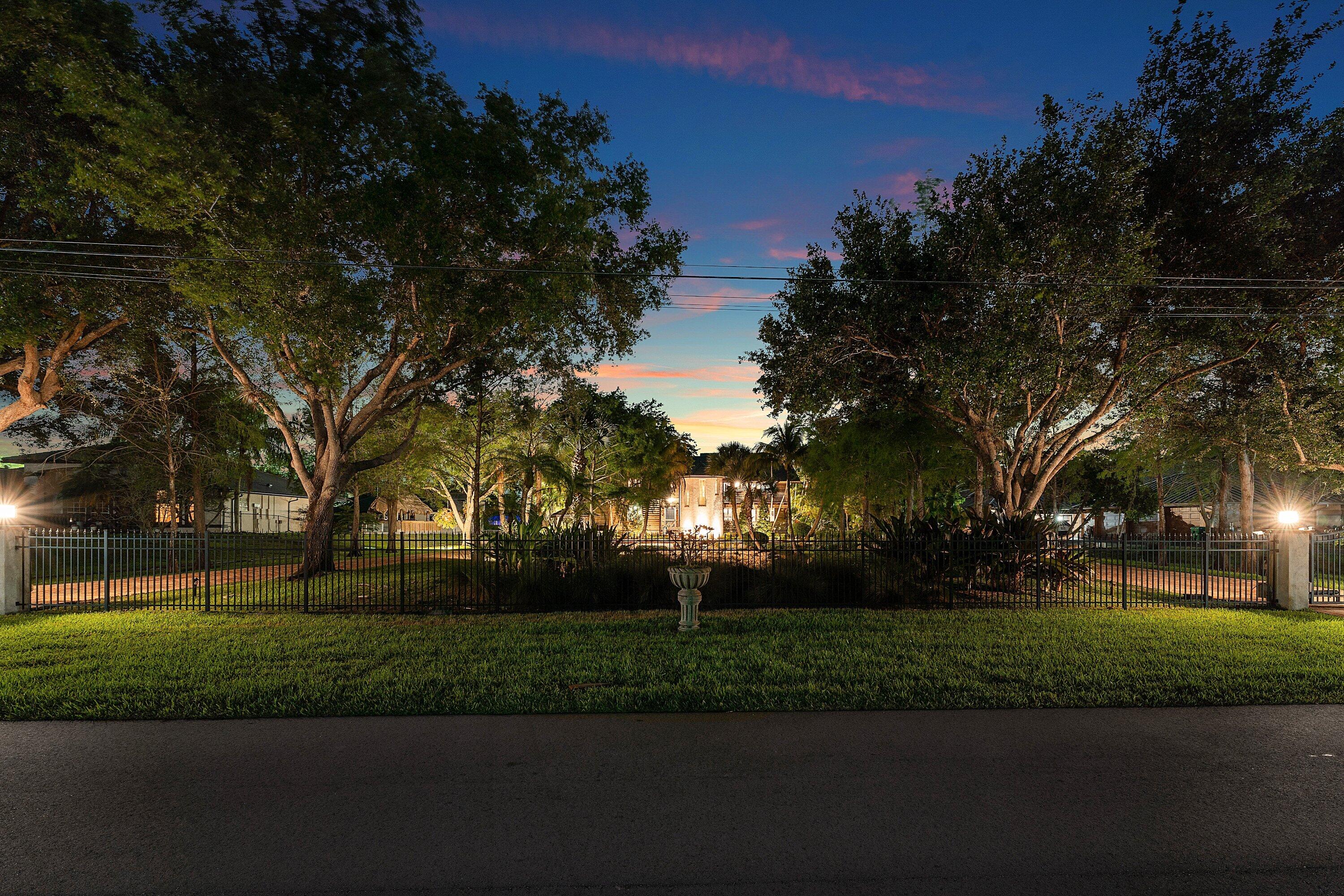 6002 NW 74th, Parkland FL 33067