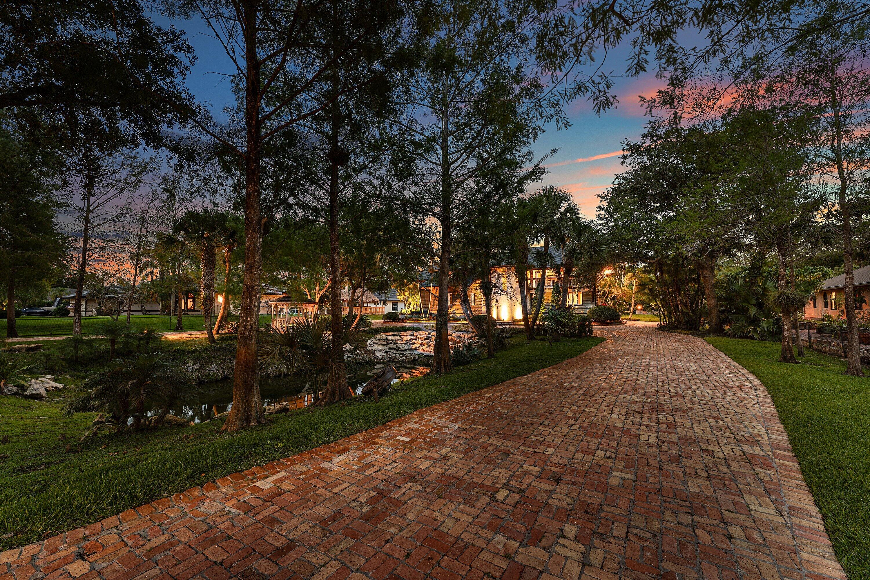6002 NW 74th, Parkland FL 33067