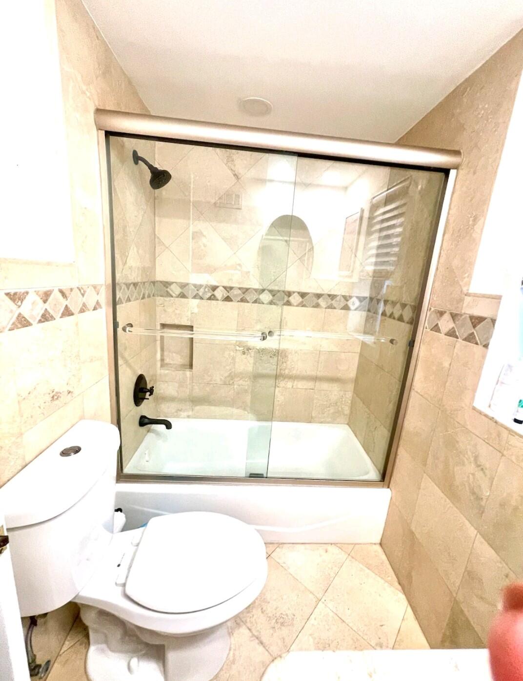1403 SE 2nd #1, Fort Lauderdale FL 33301