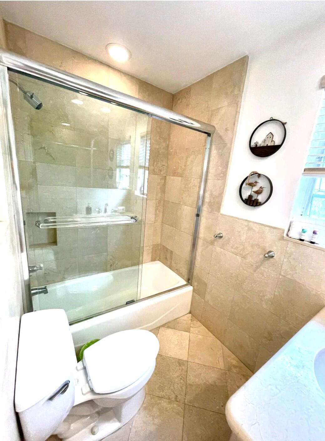 1403 SE 2nd #1, Fort Lauderdale FL 33301