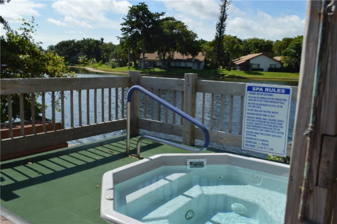 3730 Inverrary #2t, Lauderhill FL 33319