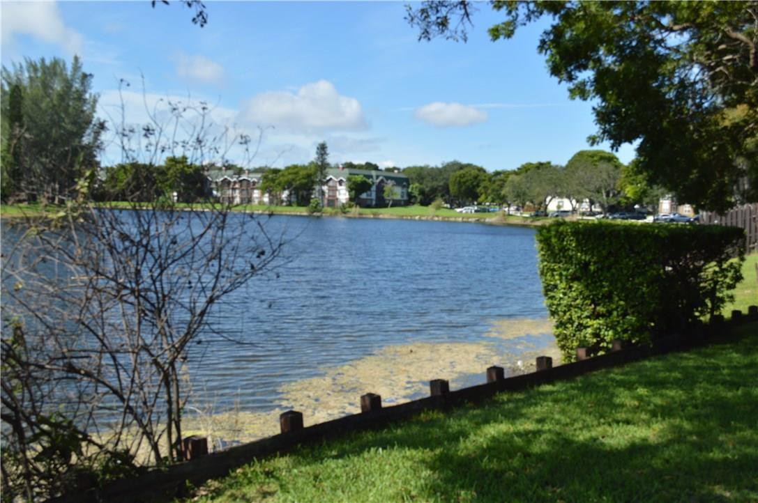 3730 Inverrary #2t, Lauderhill FL 33319