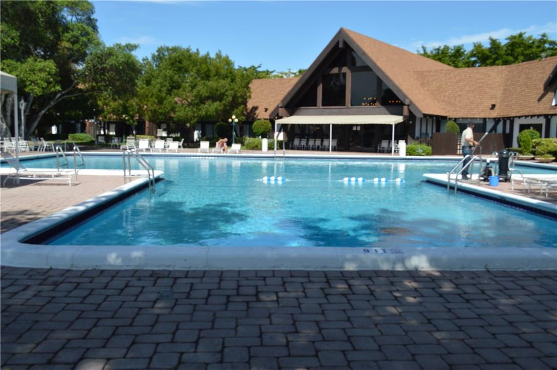 3730 Inverrary #2t, Lauderhill FL 33319