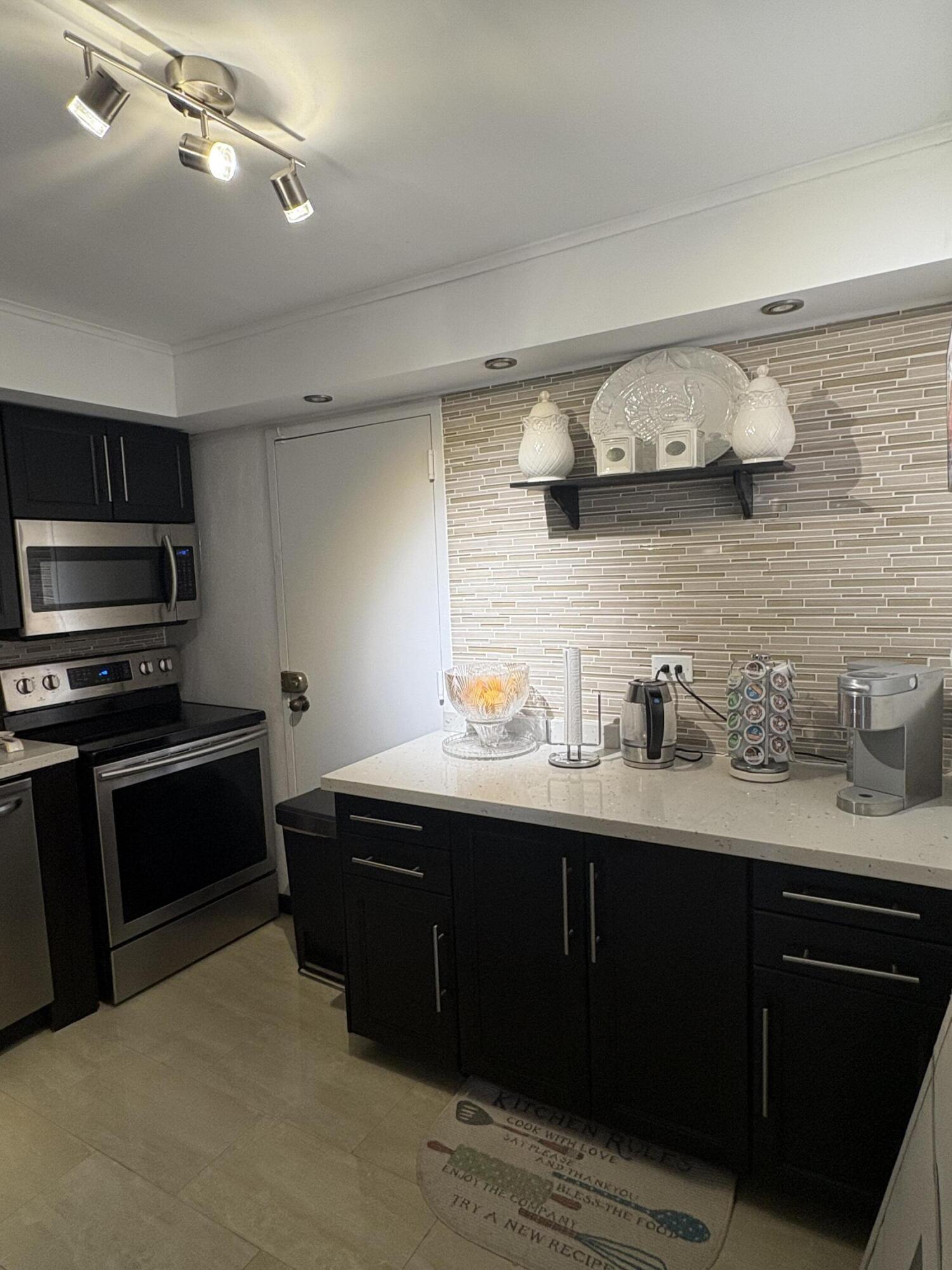 3730 Inverrary #2t, Lauderhill FL 33319