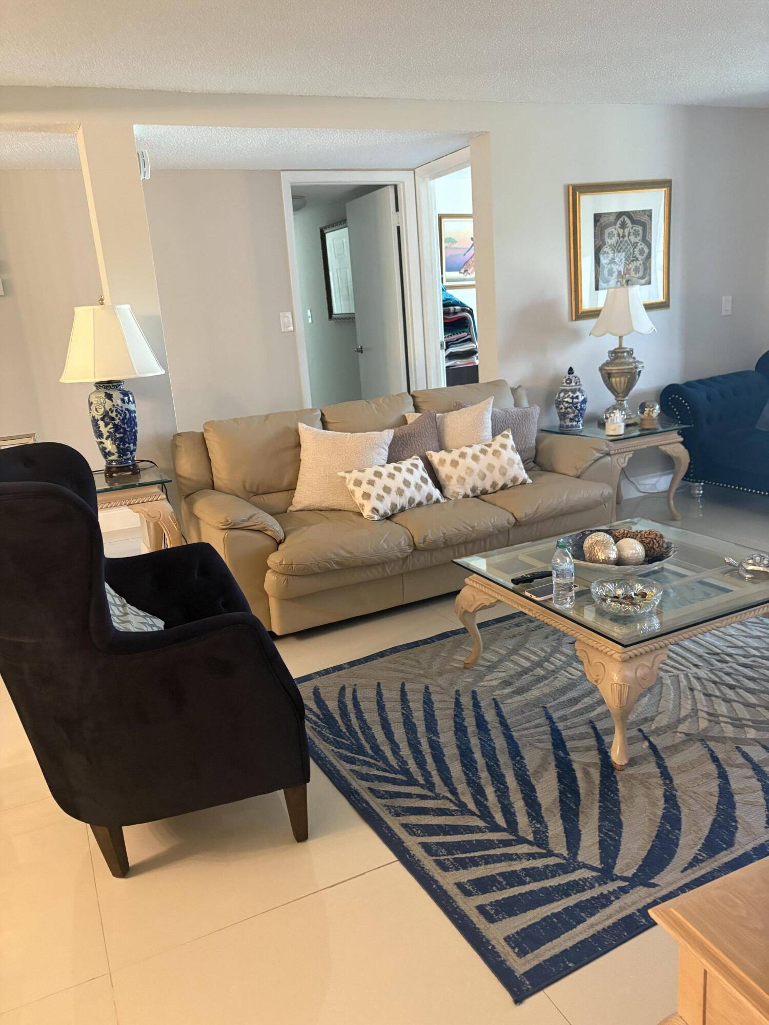 3730 Inverrary #2t, Lauderhill FL 33319