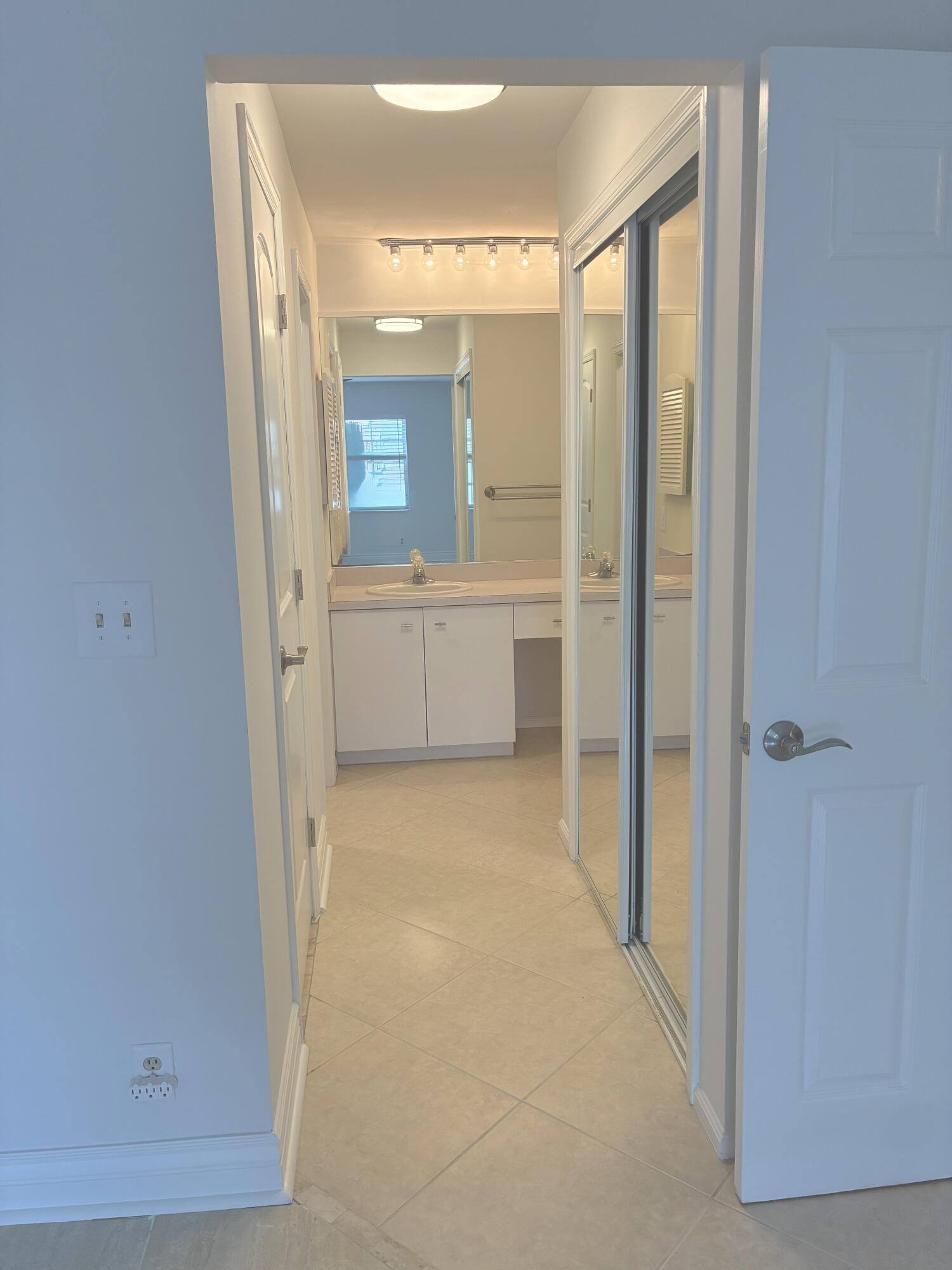6299 Bay Club #3, Fort Lauderdale FL 33308