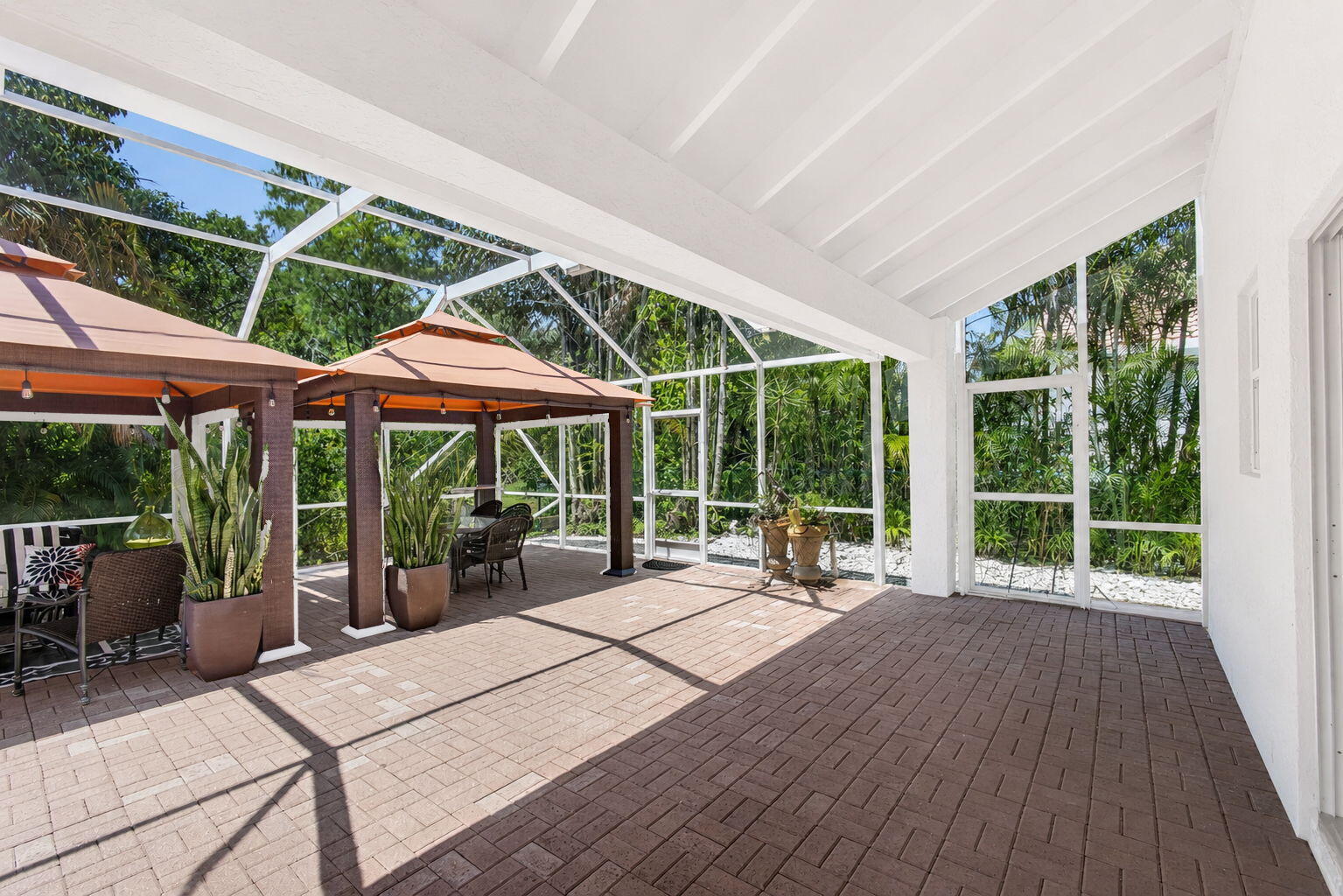 5137 Elpine, Riviera Beach FL 33418