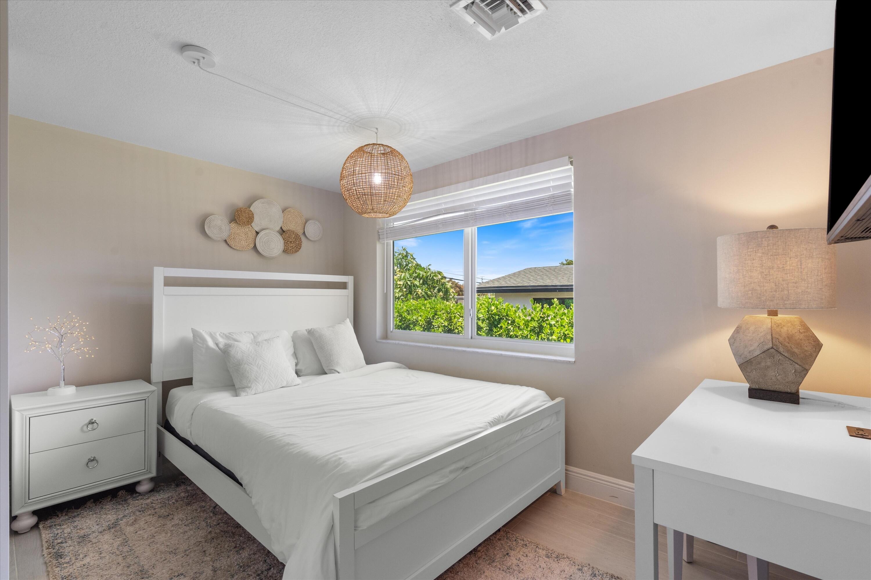 108 SE 31st, Boynton Beach FL 33435