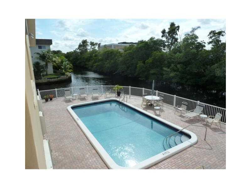 1400 NE 55th #206, Fort Lauderdale FL 33334