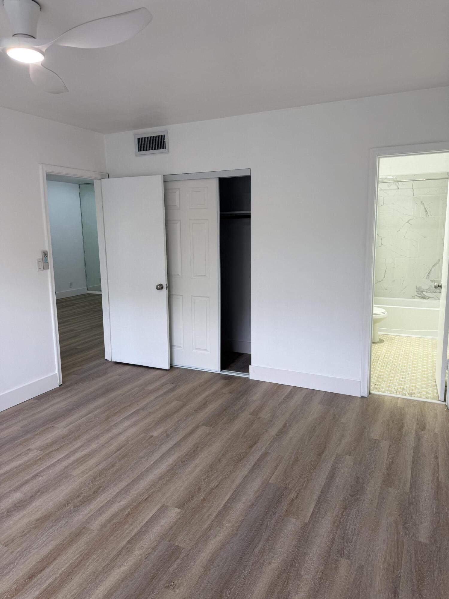 1400 NE 55th #206, Fort Lauderdale FL 33334