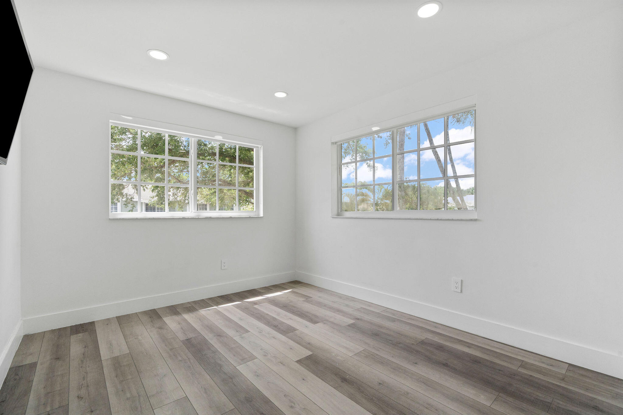 4952 SW 122nd, Cooper City FL 33330